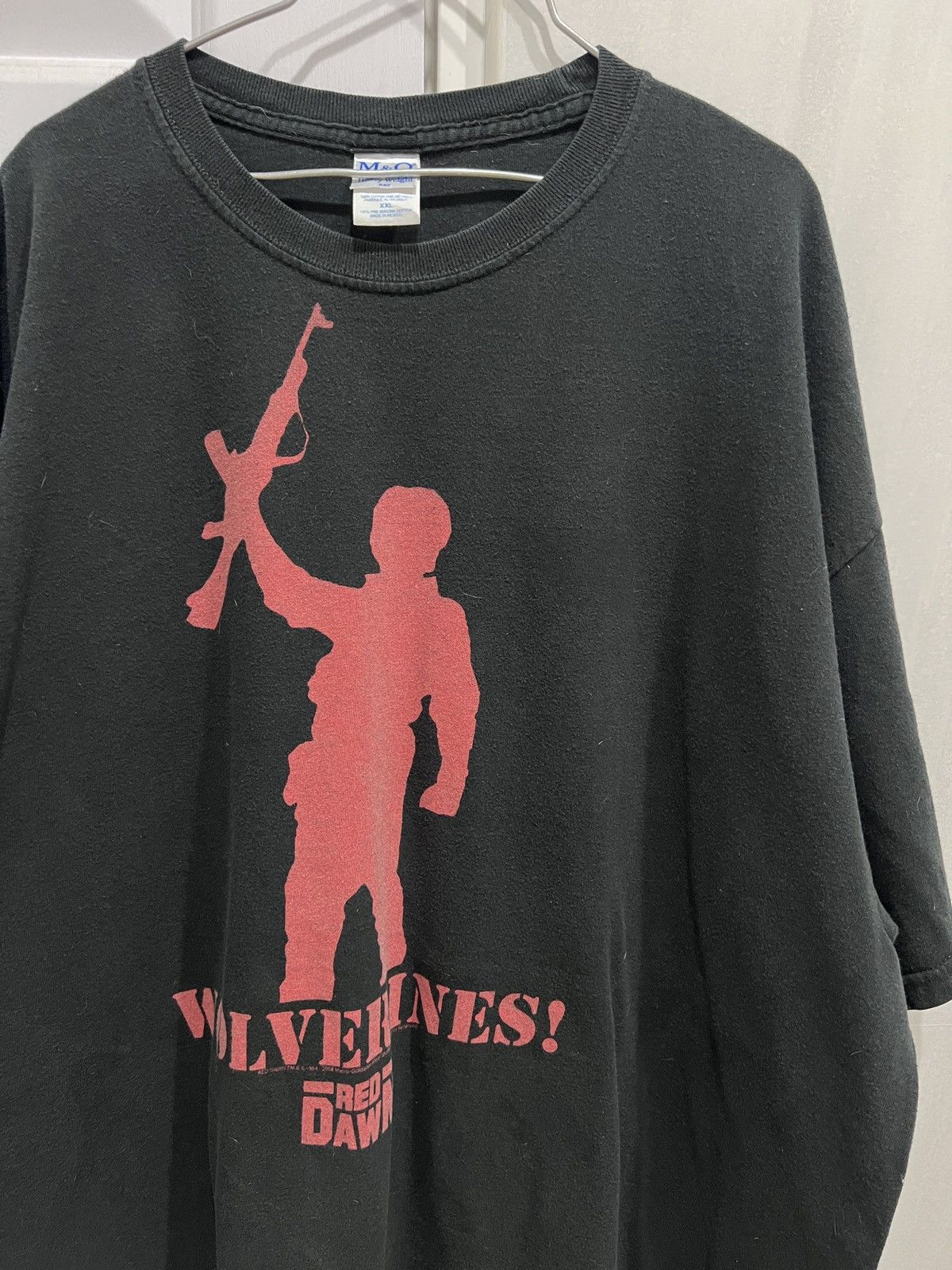 Vintage Vintage Y2K Red Dawn Wolverines military movie Tee 2XL AK 47 Size US XXL / EU 58 / 5 - 1 Thumbnail
