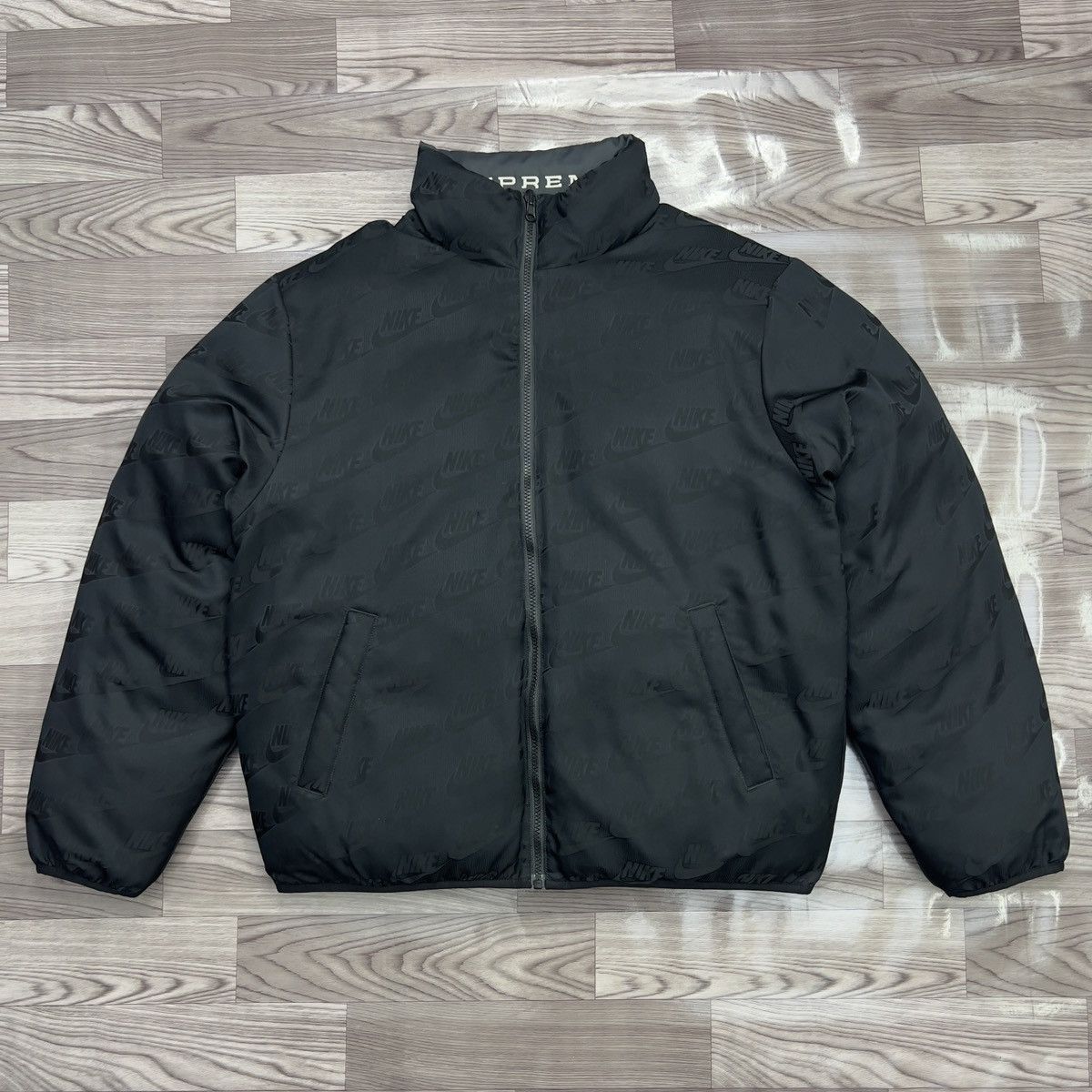 Nike × Supreme Nike x Supreme Reversible Puffer Jacket Size US M / EU 48-50 / 2 - 4 Thumbnail