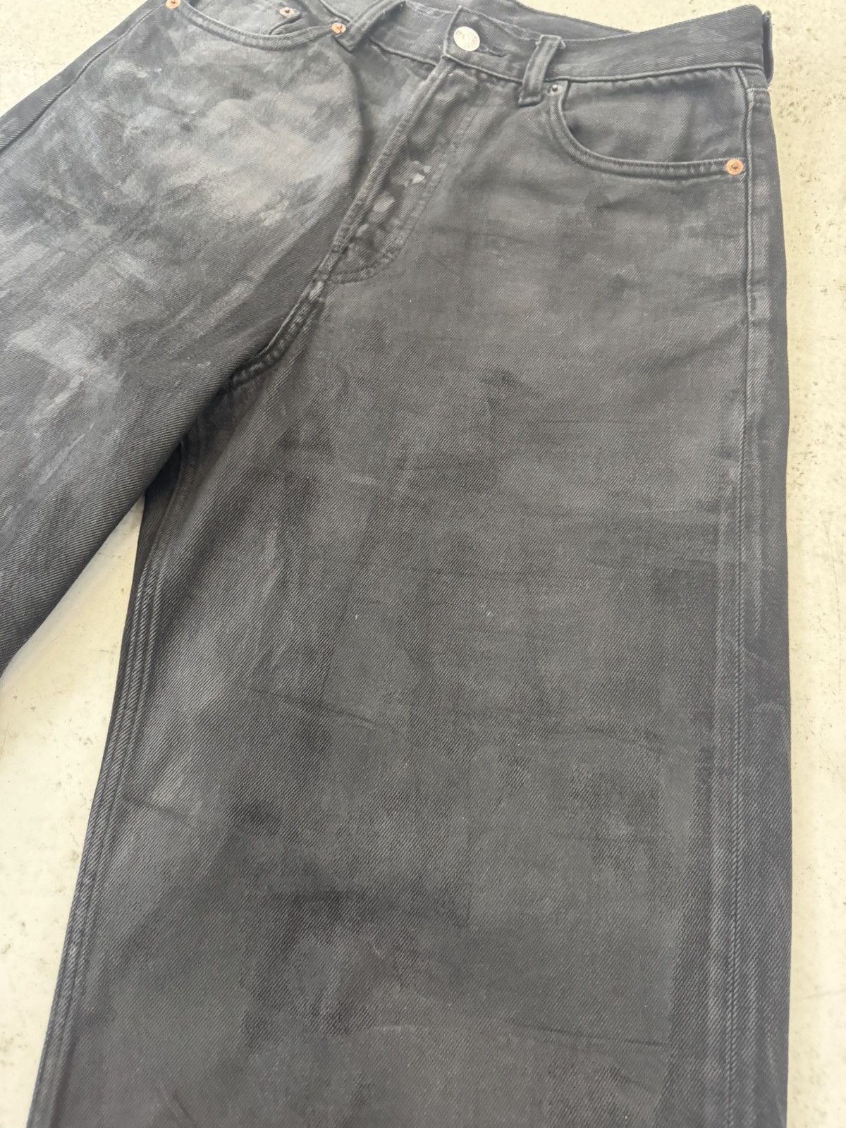 Weekday Weekday Astro waxed pants black Size US 27 - 3 Thumbnail