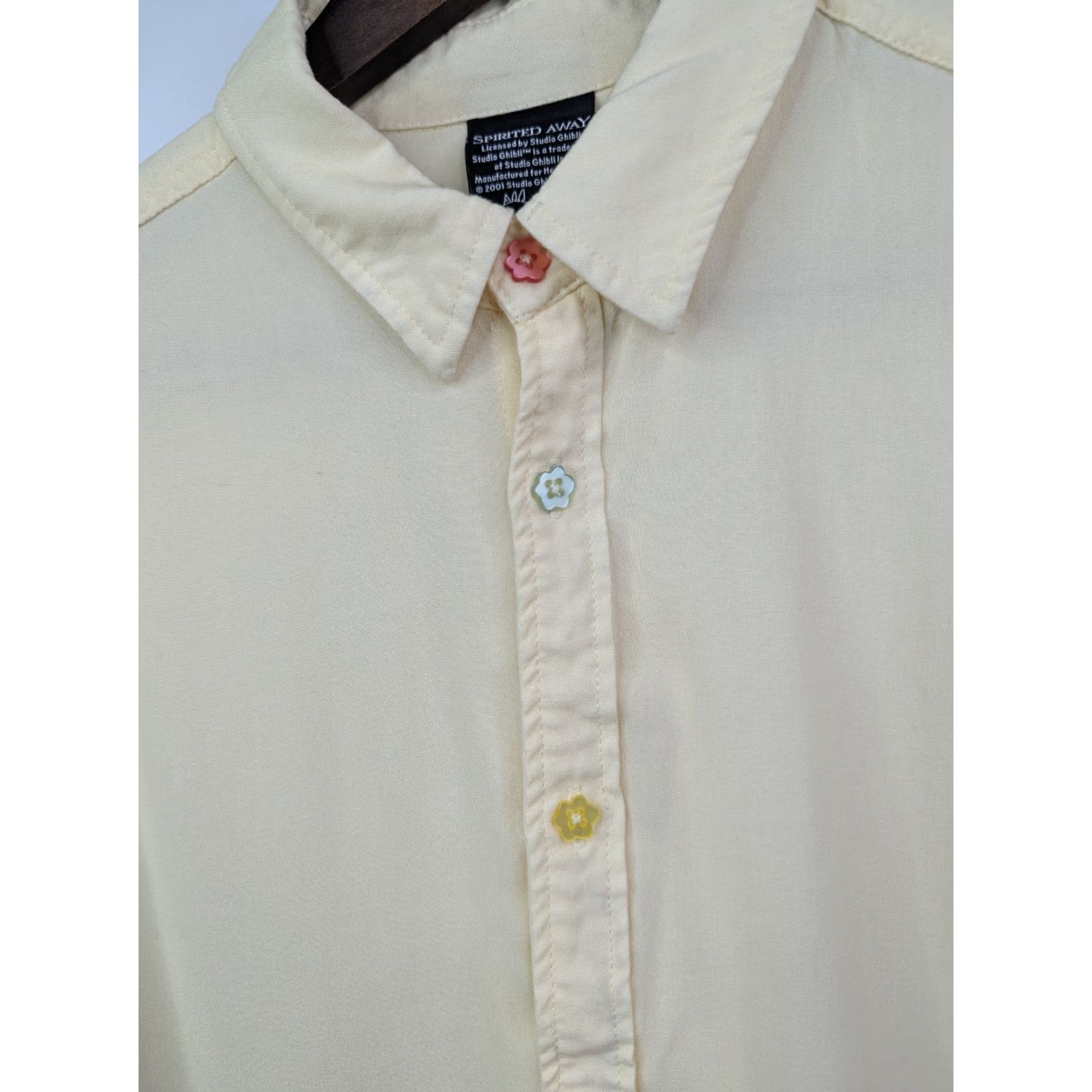 Vintage Spirited Away Dust Mites Soot Sprites Her Universe Button-Up Shirt Women S Beige Size S Size S / US 4 / IT 40 - 3 Thumbnail