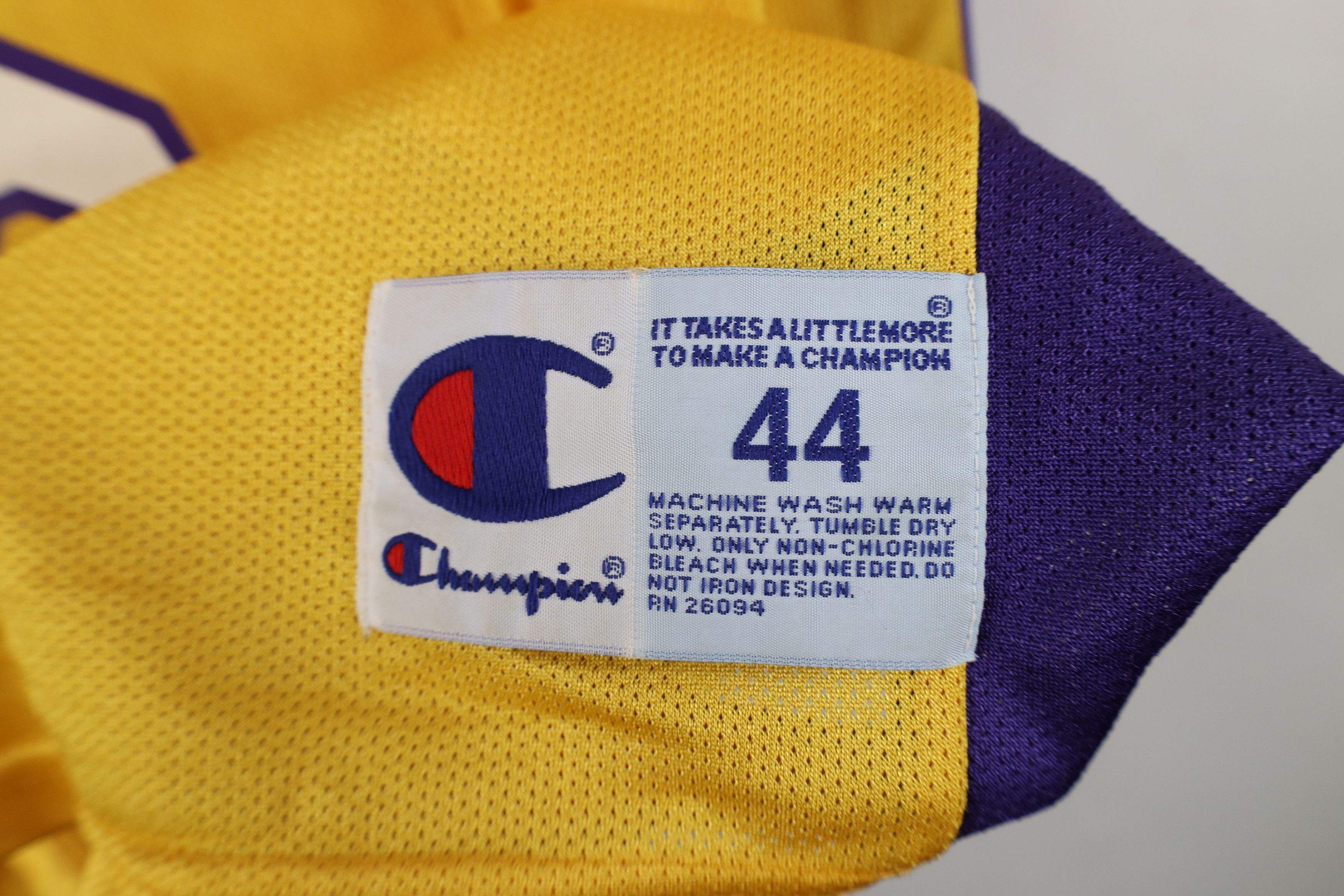 Champion Vintage 90s Champion Kobe Bryant Los Angeles Lakers Jersey Size US L / EU 52-54 / 3 - 7 Thumbnail
