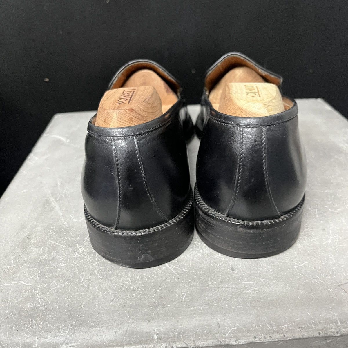 Salvatore Ferragamo Ferragamo Black Leather Gancini Loafers Size 8 Italy Size US 8 / EU 41 - 2 Thumbnail