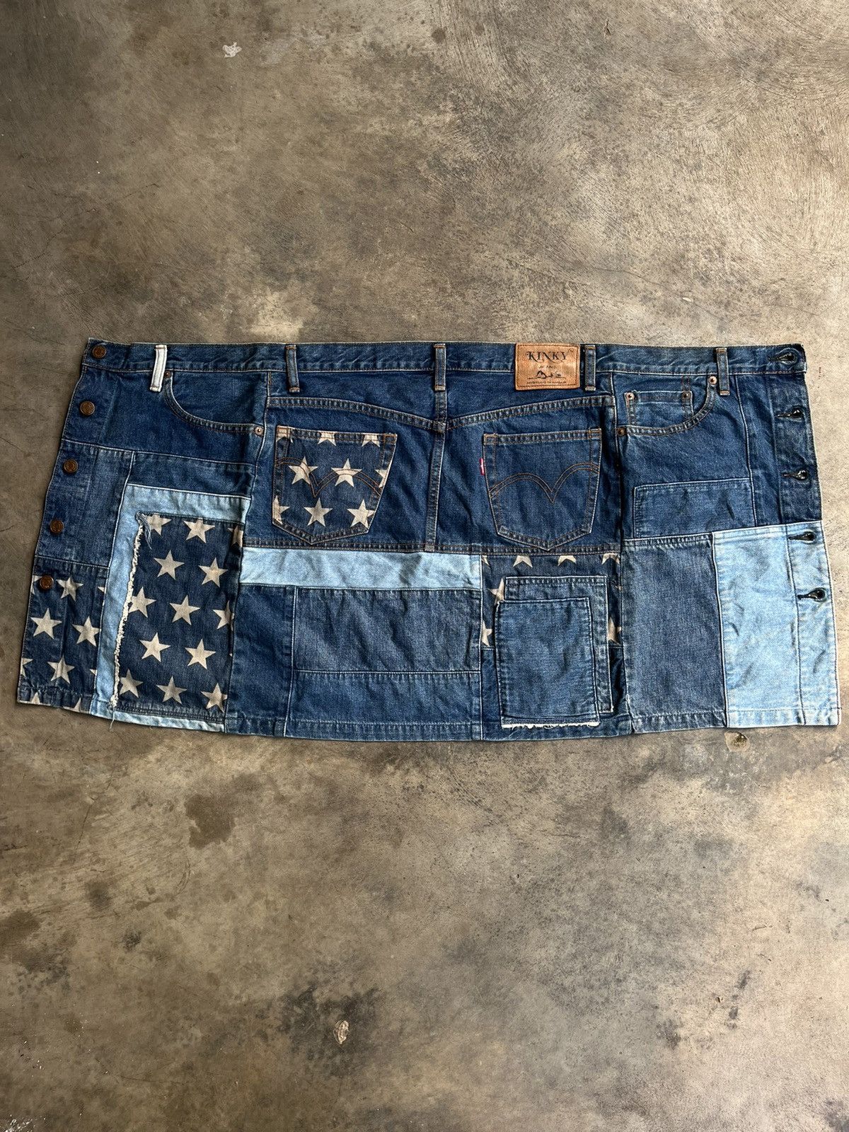 Hysteric Glamour 1990s Hysteric Glamour Kinky Hagi Patcwork Star Denim Skirt Size 32" / US 10 / IT 46 - 1 Thumbnail