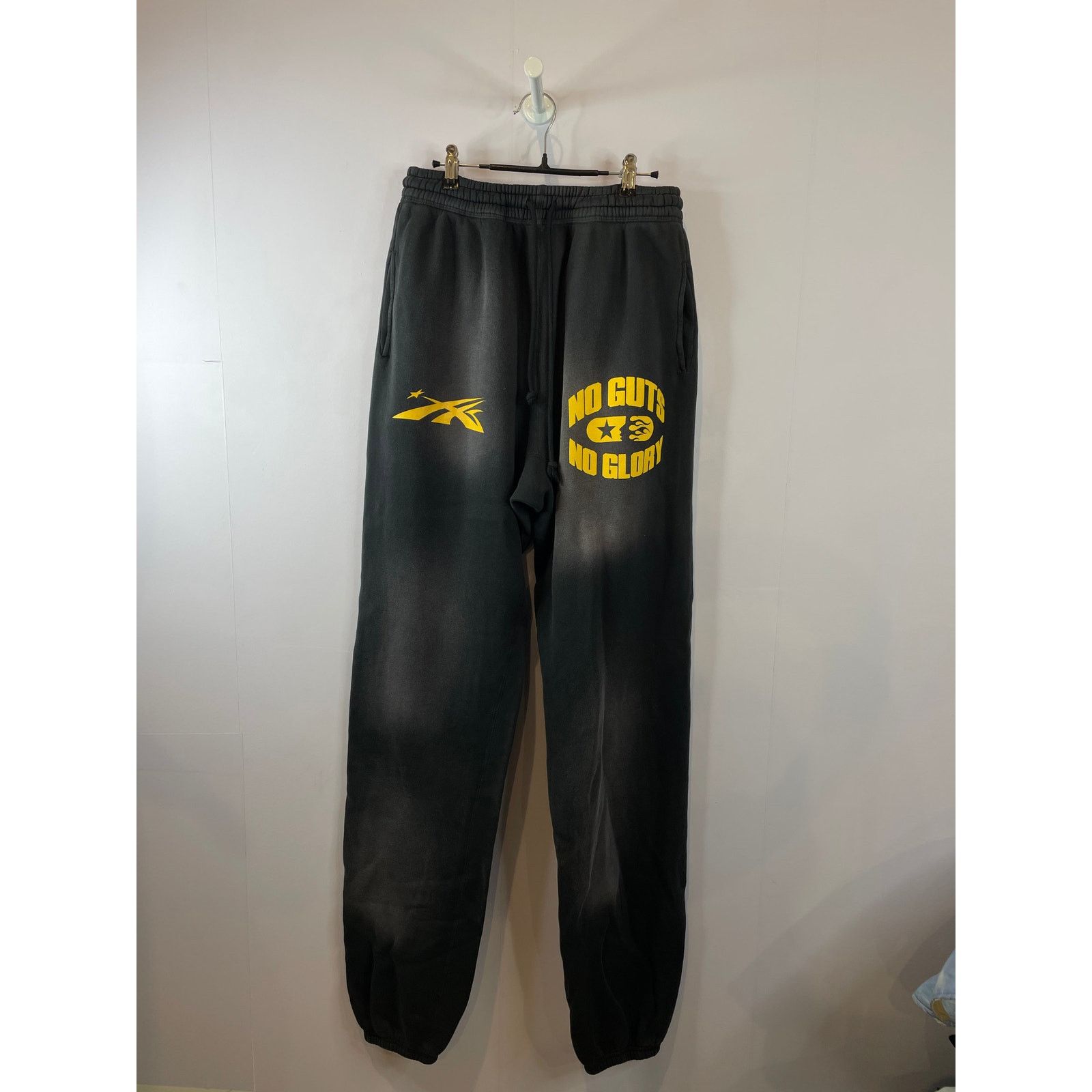 HELLSTAR Hellstar No Guts No Glory Black Sweatpants Size US 36 / EU 52 - 1 Thumbnail