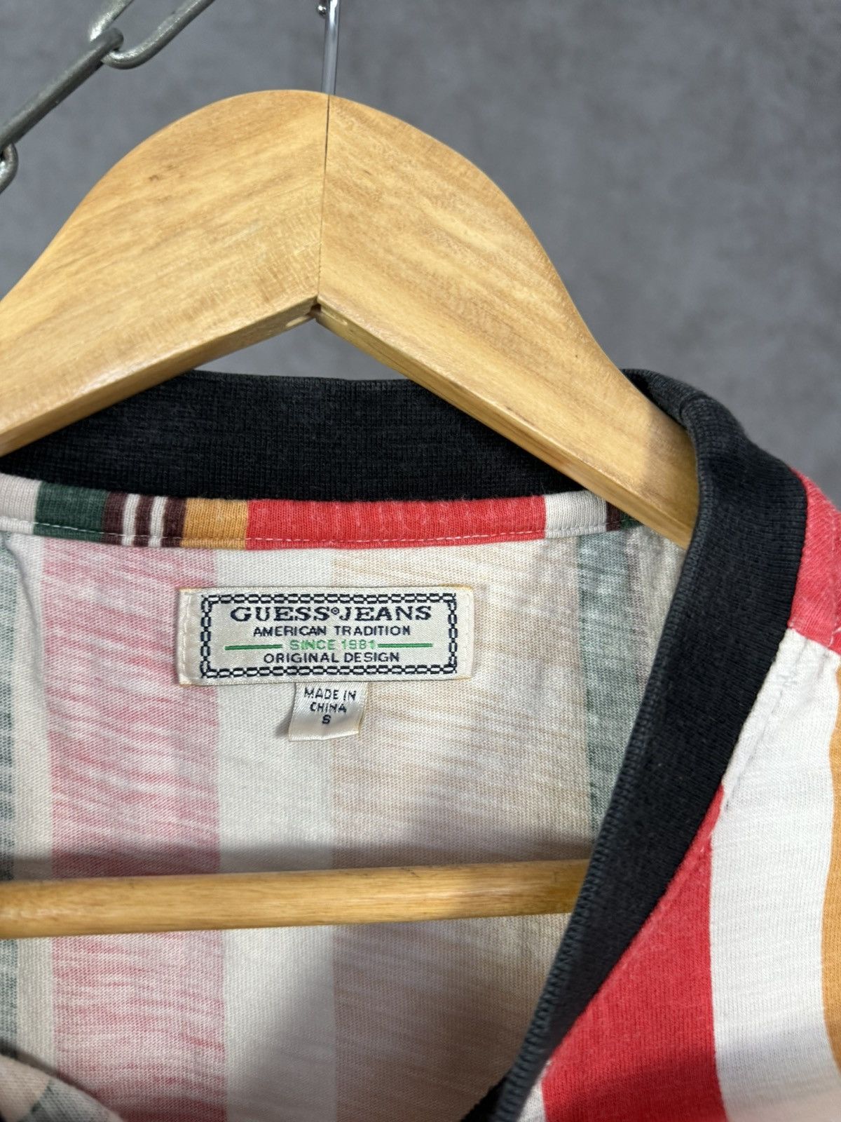 Guess Guess designer center logo tee Size US S / EU 44-46 / 1 - 4 Thumbnail