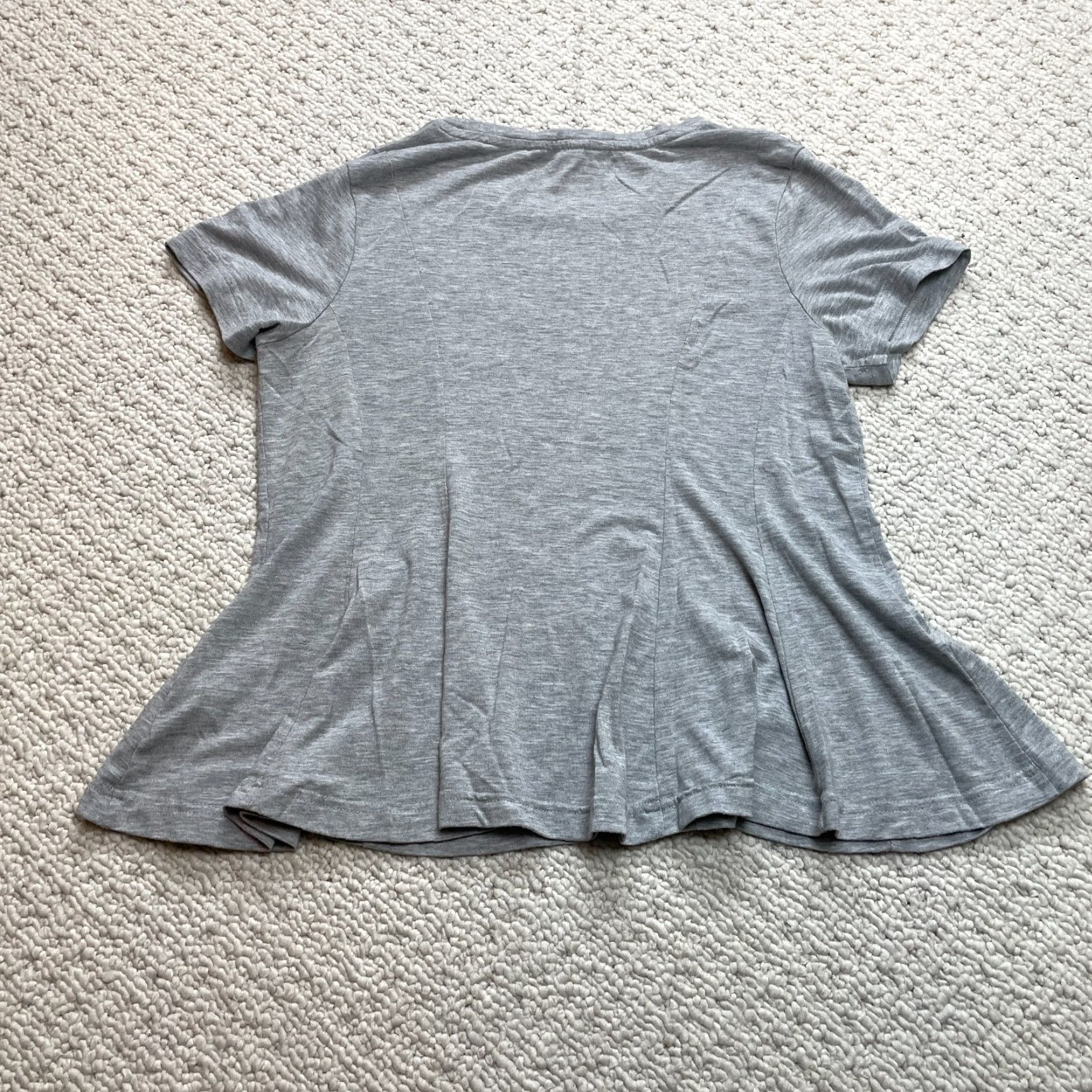 Banana Republic VINTAGE Banana Republic Shirt Womens Medium Gray Threadsoft Modal Short Sleeve Tee Size M / US 6-8 / IT 42-44 - 8 Thumbnail
