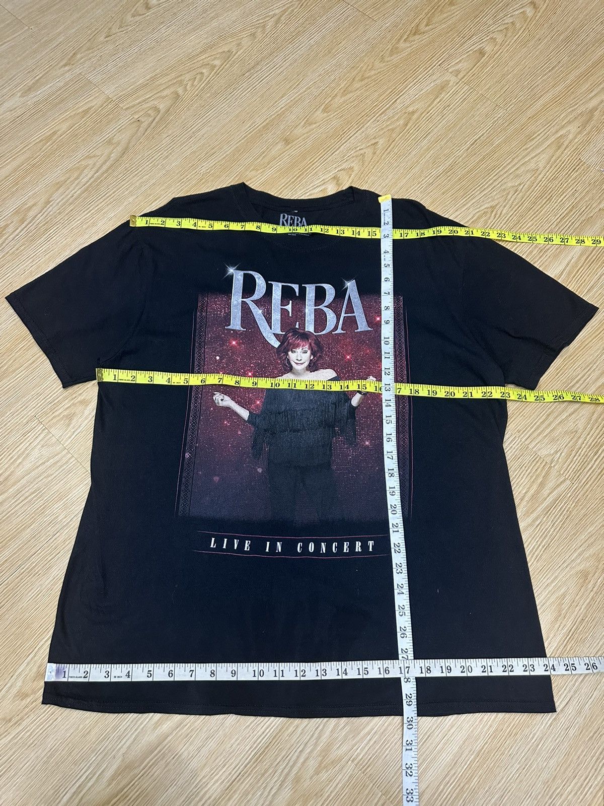 Band Tees Reba Live in Concert Tshirt A550 Size US XL / EU 56 / 4 - 5 Thumbnail