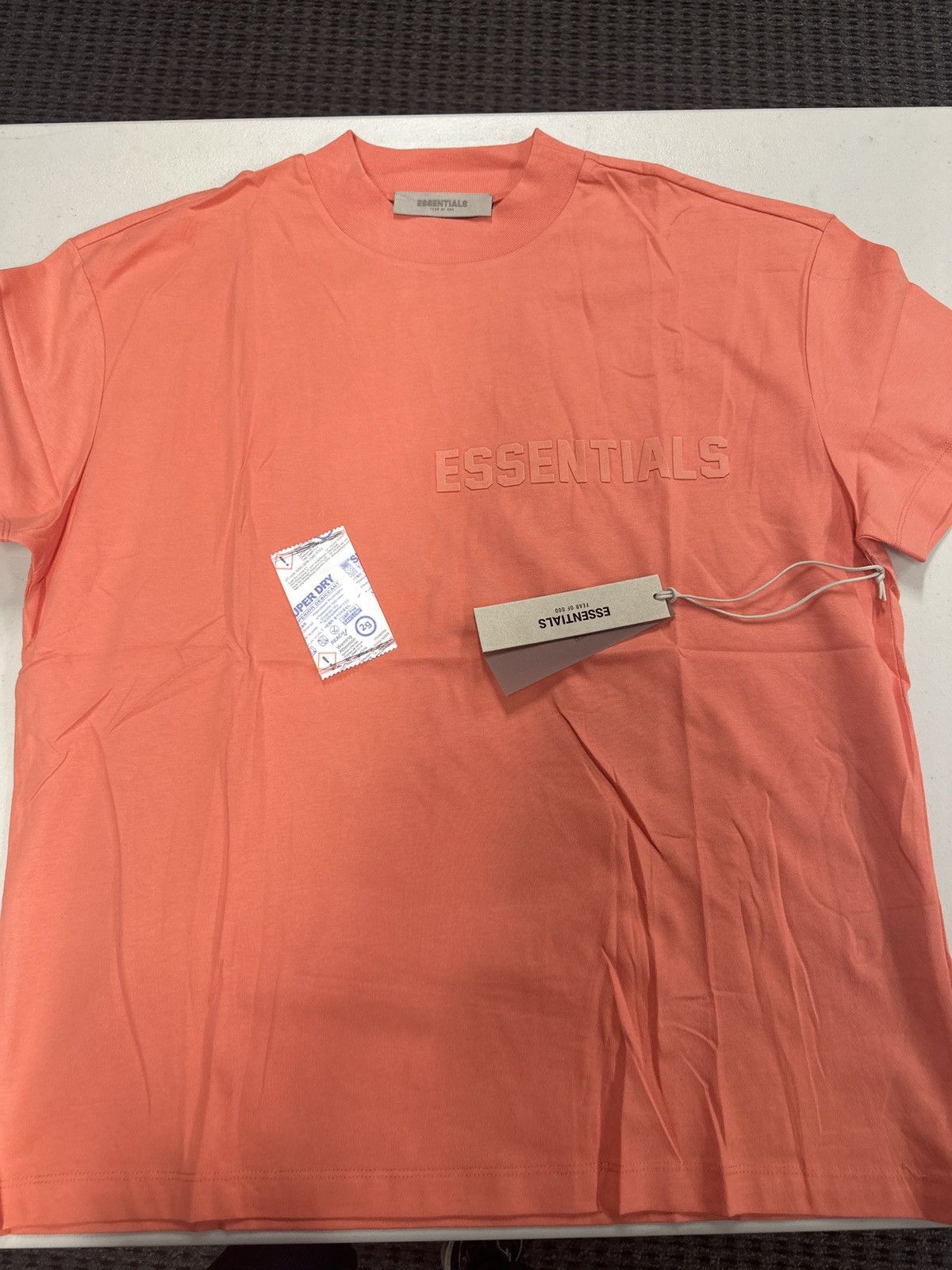 Essentials Fear of God Essentials Short sleeve tee Coral Size US XS / EU 42 / 0 - 2 Thumbnail