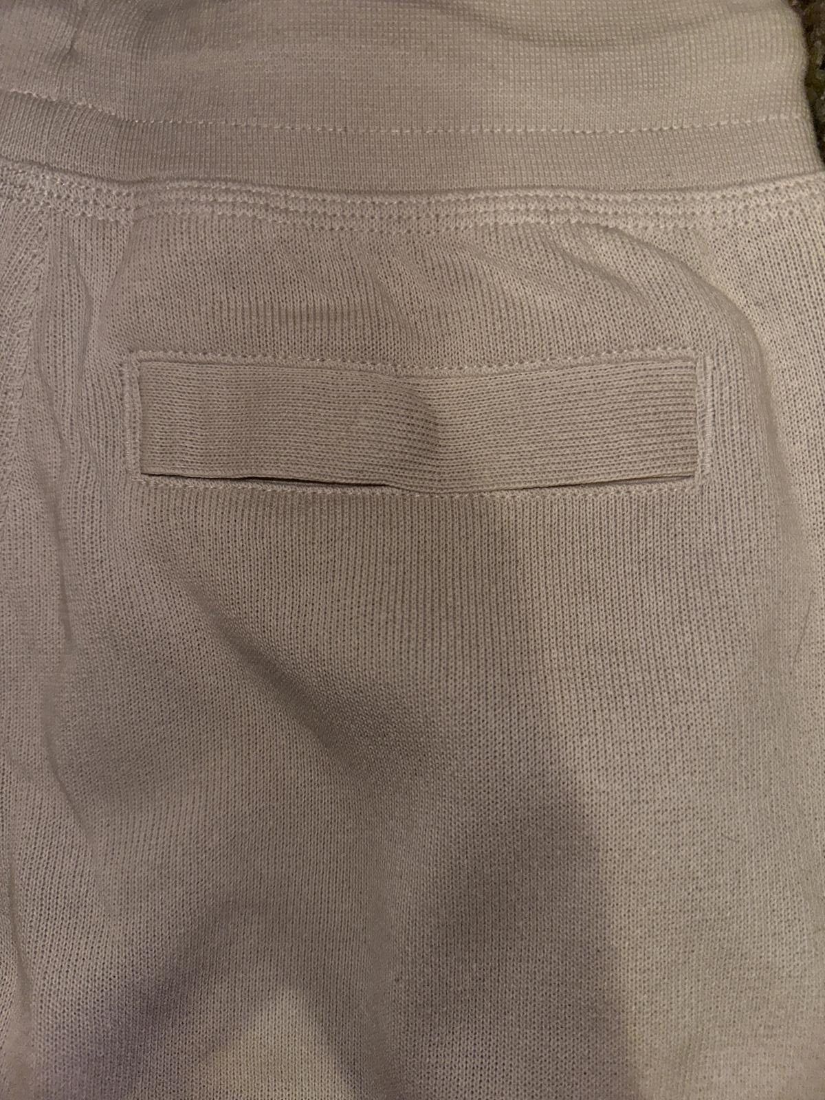 Nike Nike Big Kids (Boy’s) Sportswear Fleece Crop Sweatpants Sample Size US 26 / EU 42 - 5 Thumbnail