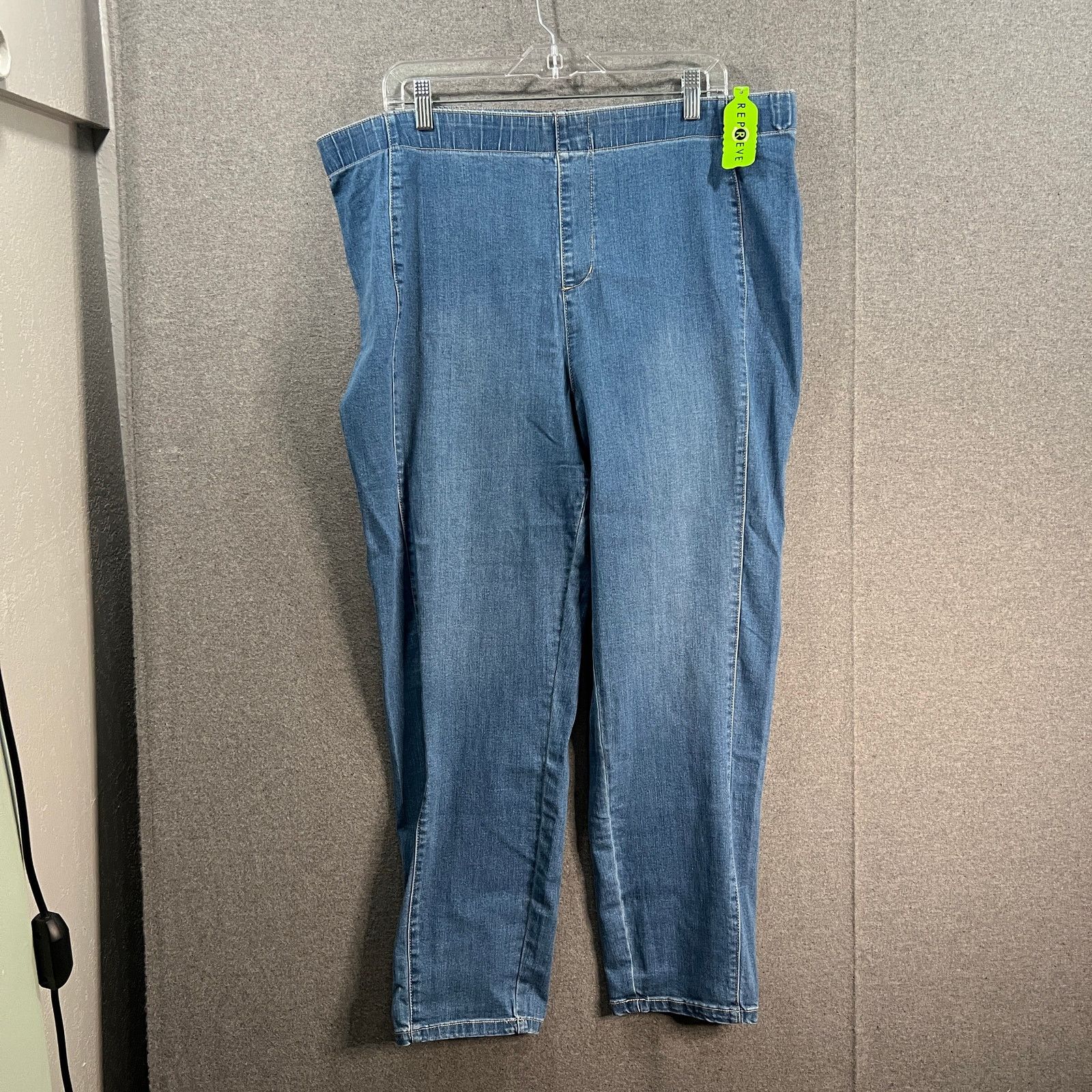 Other Susan Graver So Slimming Pull On Ankle Jean Medium Wash Size 42" / US 20 - 1 Thumbnail