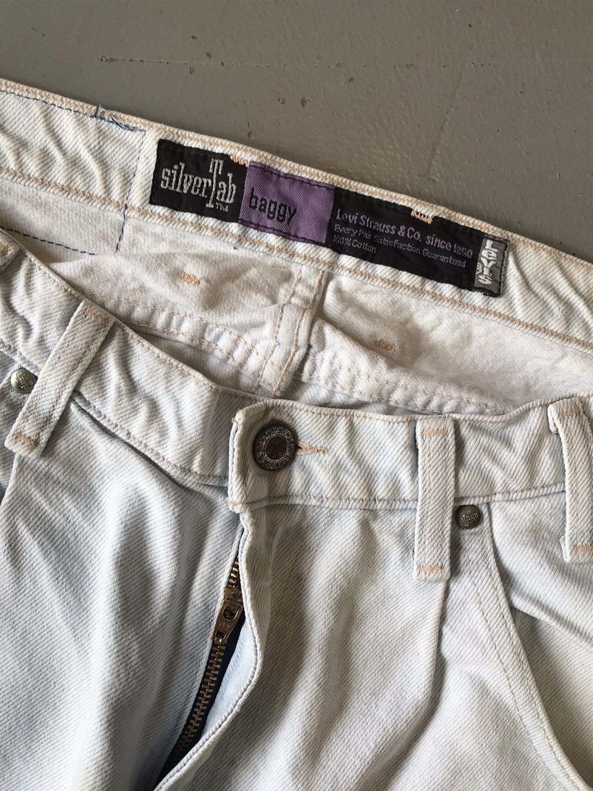 Levi's × Vintage 90s vintage Levi’s silvertab baggy fit denim Size US 32 / EU 48 - 4 Thumbnail
