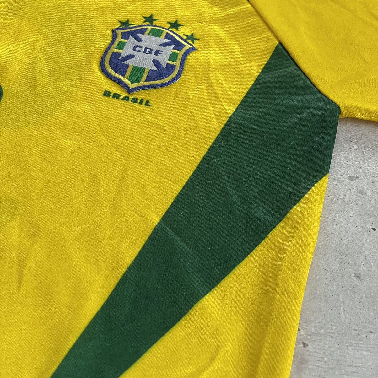 Vintage Vintage Home Brazil Soccer T-shirt #9 y2k Size US XL / EU 56 / 4 - 11 Thumbnail