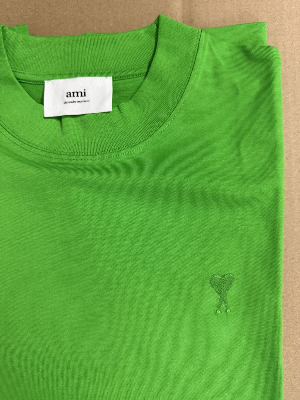 AMI Ami Paris Tonal Heart T-Shirt NEW Size US M / EU 48-50 / 2 - 2 Thumbnail