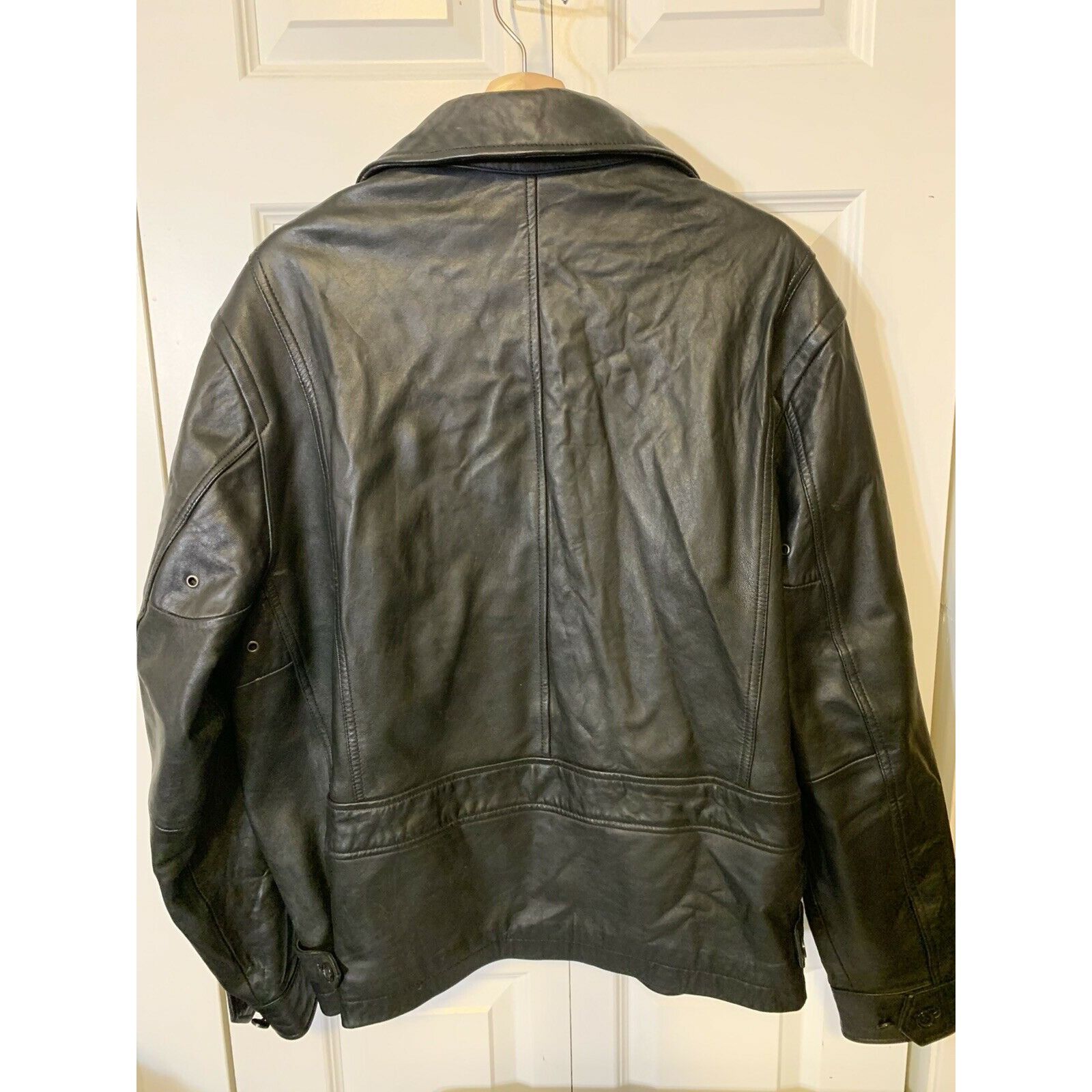 Roundtree & Yorke Roundtree & Yorke Men’s Sz L Black Leather Lamb Skin Jacket Size US L / EU 52-54 / 3 - 9 Thumbnail