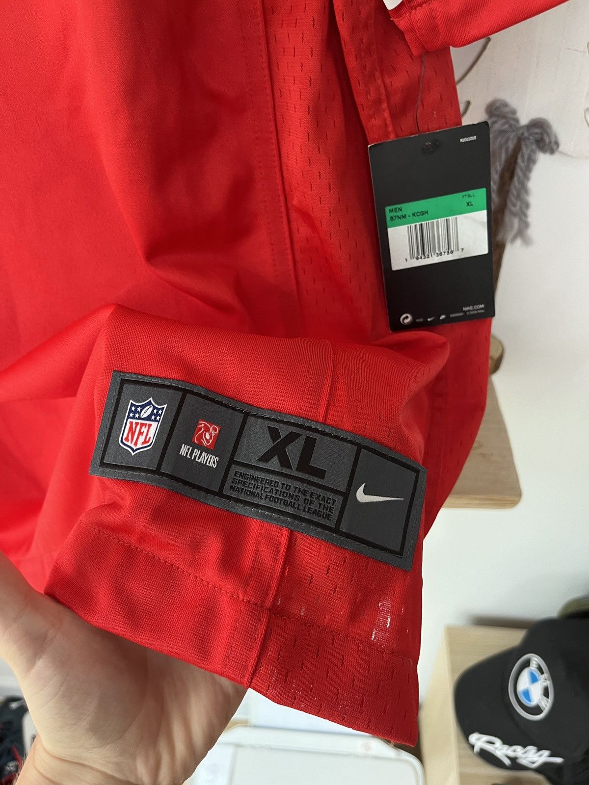 NFL Men's Nike Patrick Mahomes Red Kansas City Chiefs Jersey Size US XL / EU 56 / 4 - 10 Thumbnail