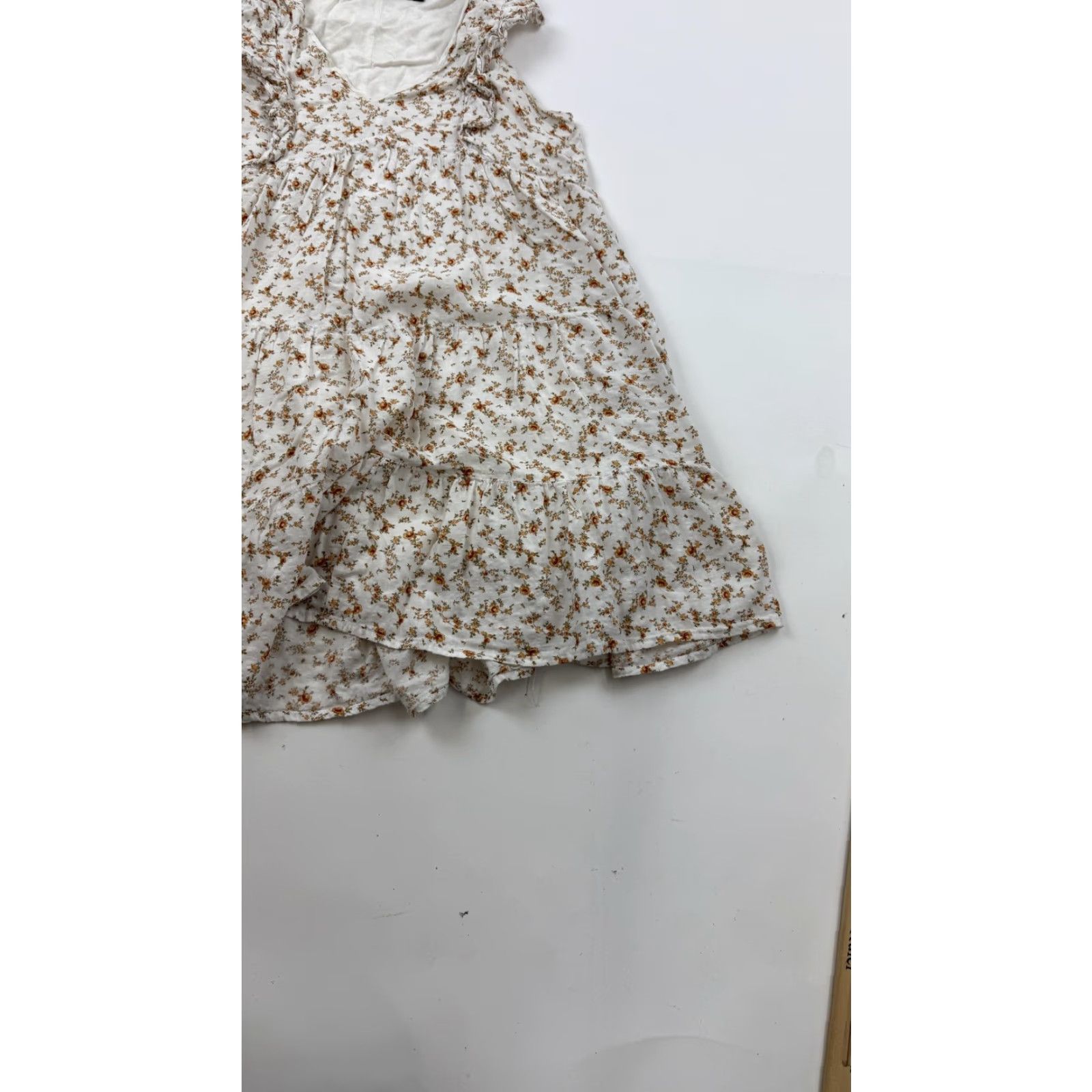 Vintage Doe & Rae Dress Womens Small White Floral Sleeveless Ruffle Tiered Boho Summer Size S / US 4 / IT 40 - 2 Thumbnail