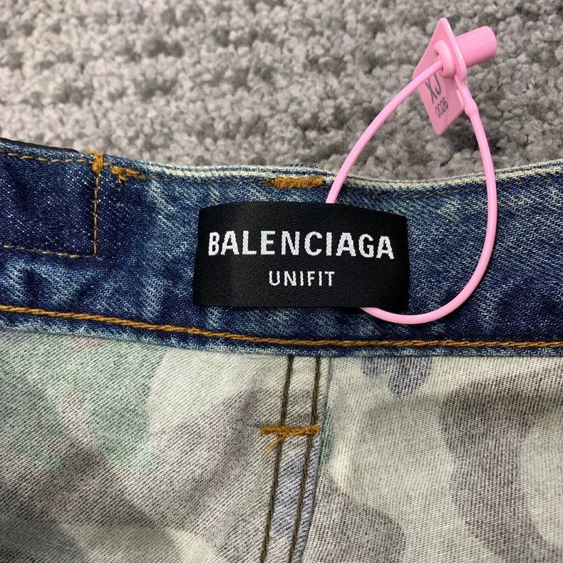 Balenciaga Balenciaga size XXS Knife cutting destroys camouflage fake Size US 29 - 5 Thumbnail