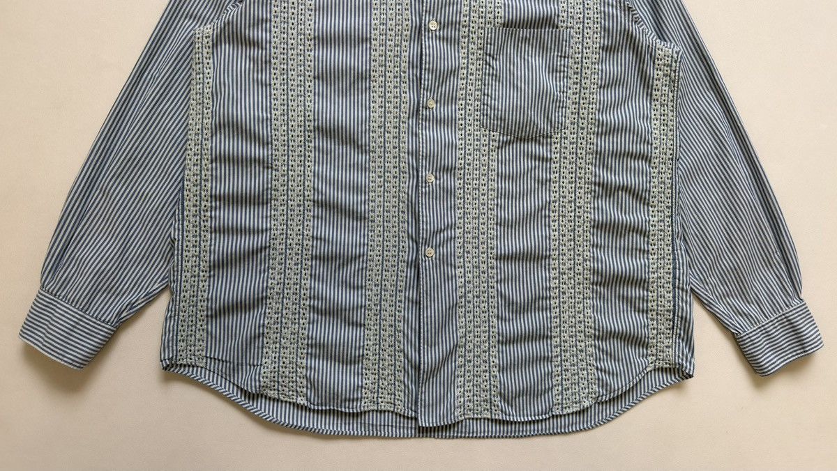 Comme des Garcons ‘Embroidered Stripe’ White/Blue Stripe Shirt Size US L / EU 52-54 / 3 - 9 Thumbnail