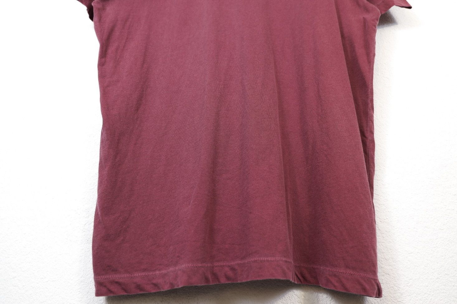 James Perse James Perse Washed Burgundy V-neck Tee T-shirt Size US XL / EU 56 / 4 - 9 Thumbnail