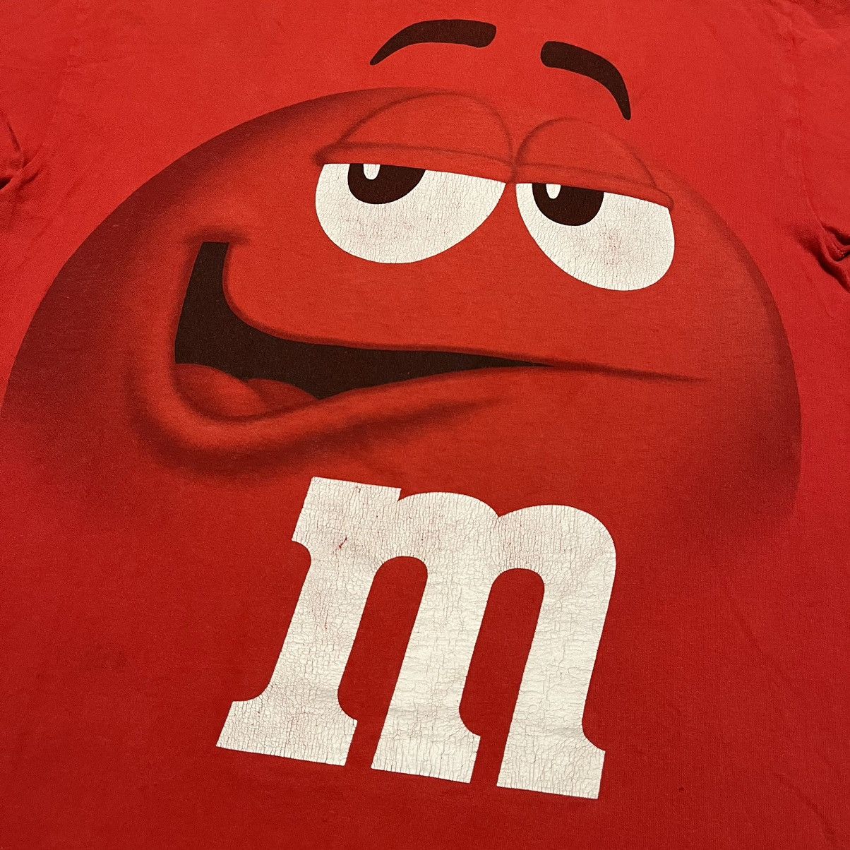 Vintage Vintage 2000s M&M Big Graphic All Over Print Red Logo Tee Size US L / EU 52-54 / 3 - 2 Thumbnail