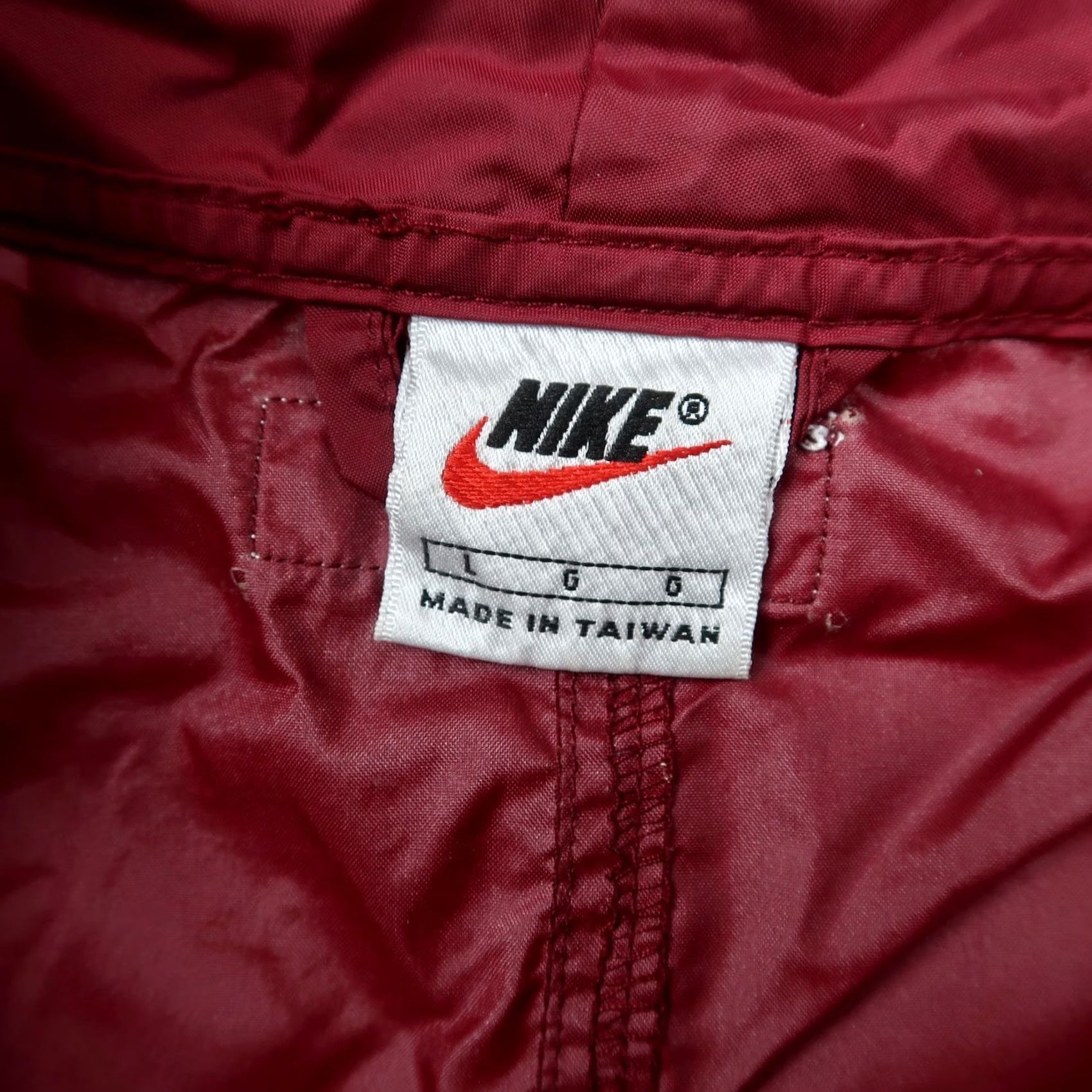 Nike VINTAGE Nike Jacket Mens L Burgundy 90s Windbreaker Swoosh 1/2 Zip Casual Activewear Shirt Jacket Size US L / EU 52-54 / 3 - 7 Thumbnail