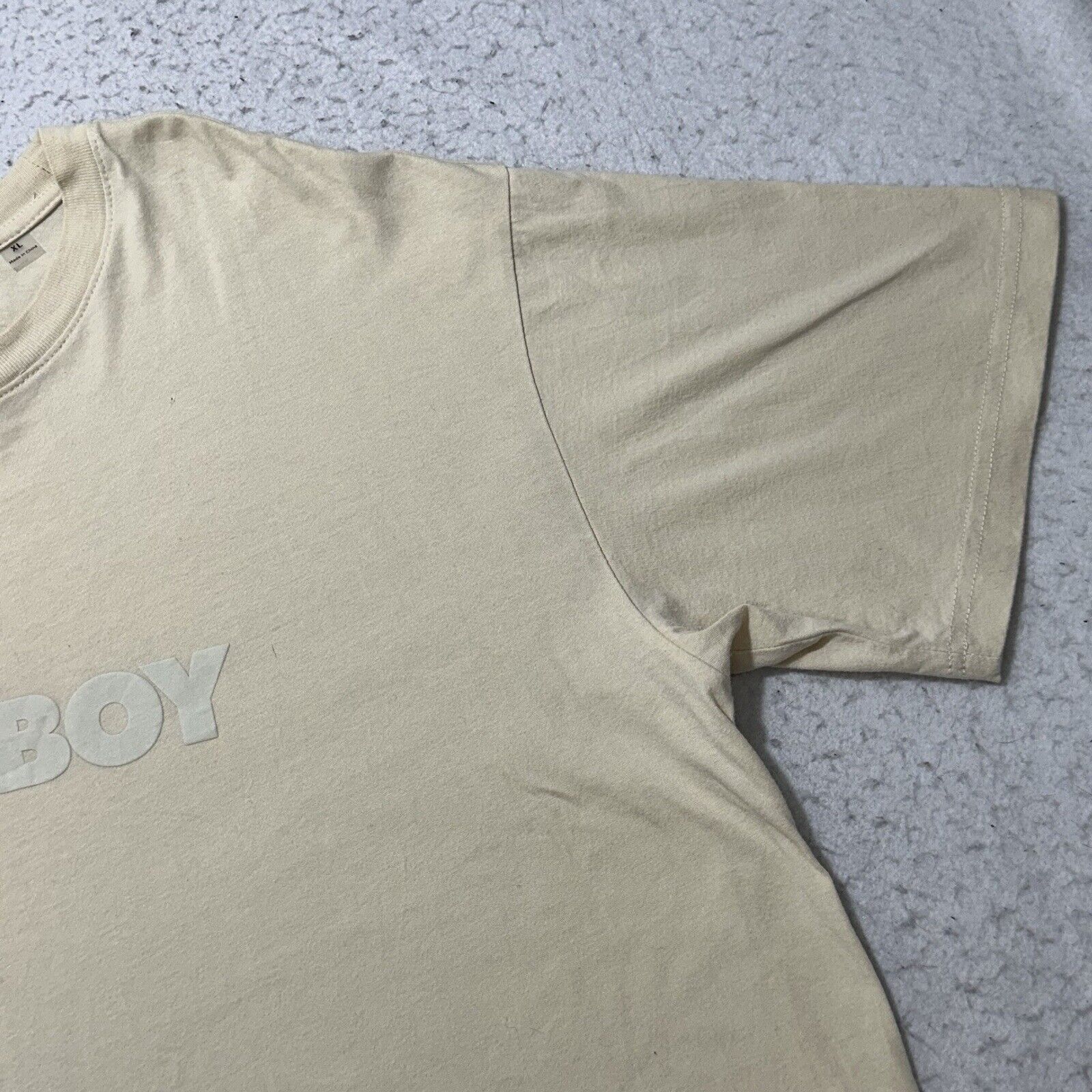 Pacsun Playboy Pacsun XL Ivory Cream Bunny Logo Graphic T Shirt Size US XL / EU 56 / 4 - 5 Thumbnail