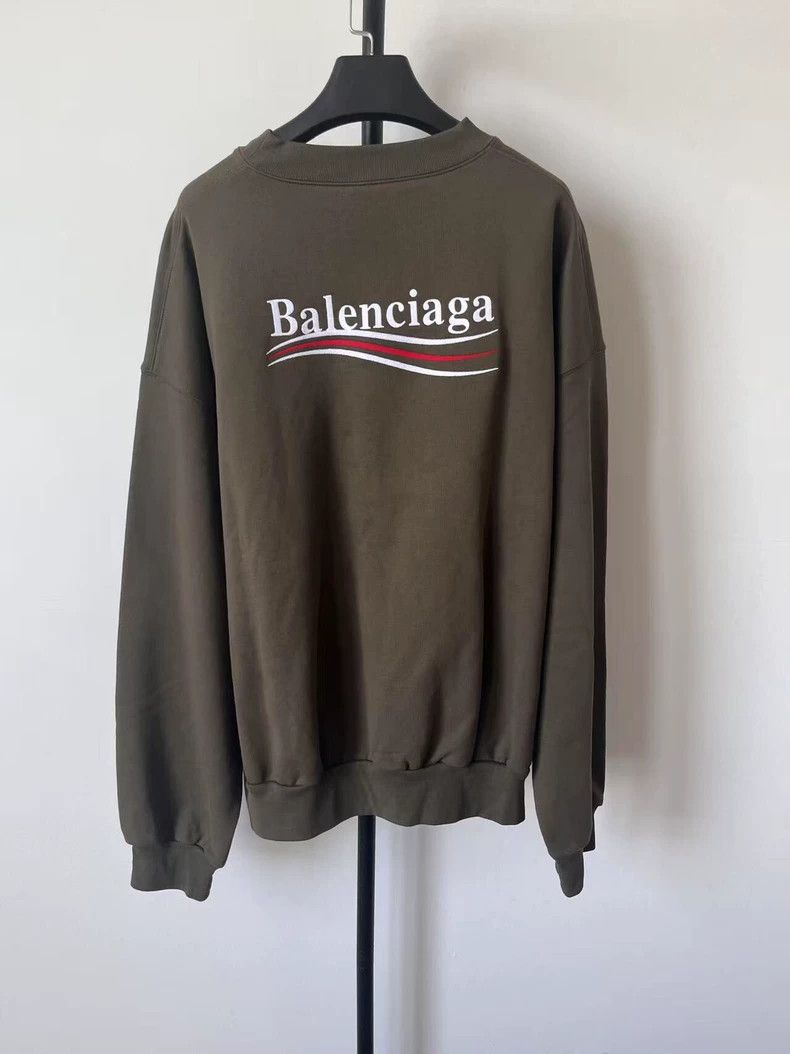 Balenciaga Balenciaga Solid monogrammed Logo printed crewneck pullove Size US XL / EU 56 / 4 - 2 Thumbnail