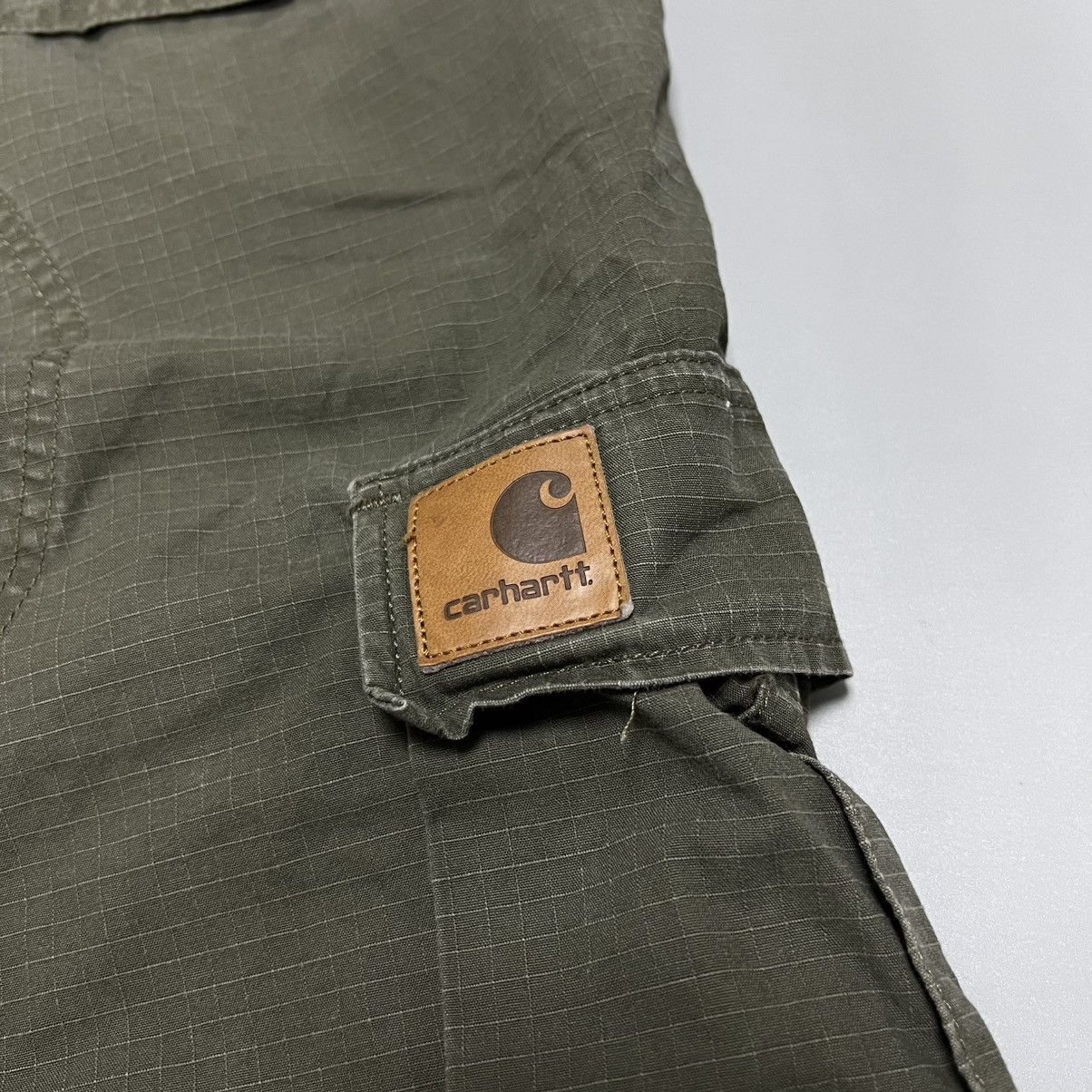 Carhartt × Carhartt Wip × Vintage Carhartt Vintage Cargo Pants Size US 31 - 4 Thumbnail