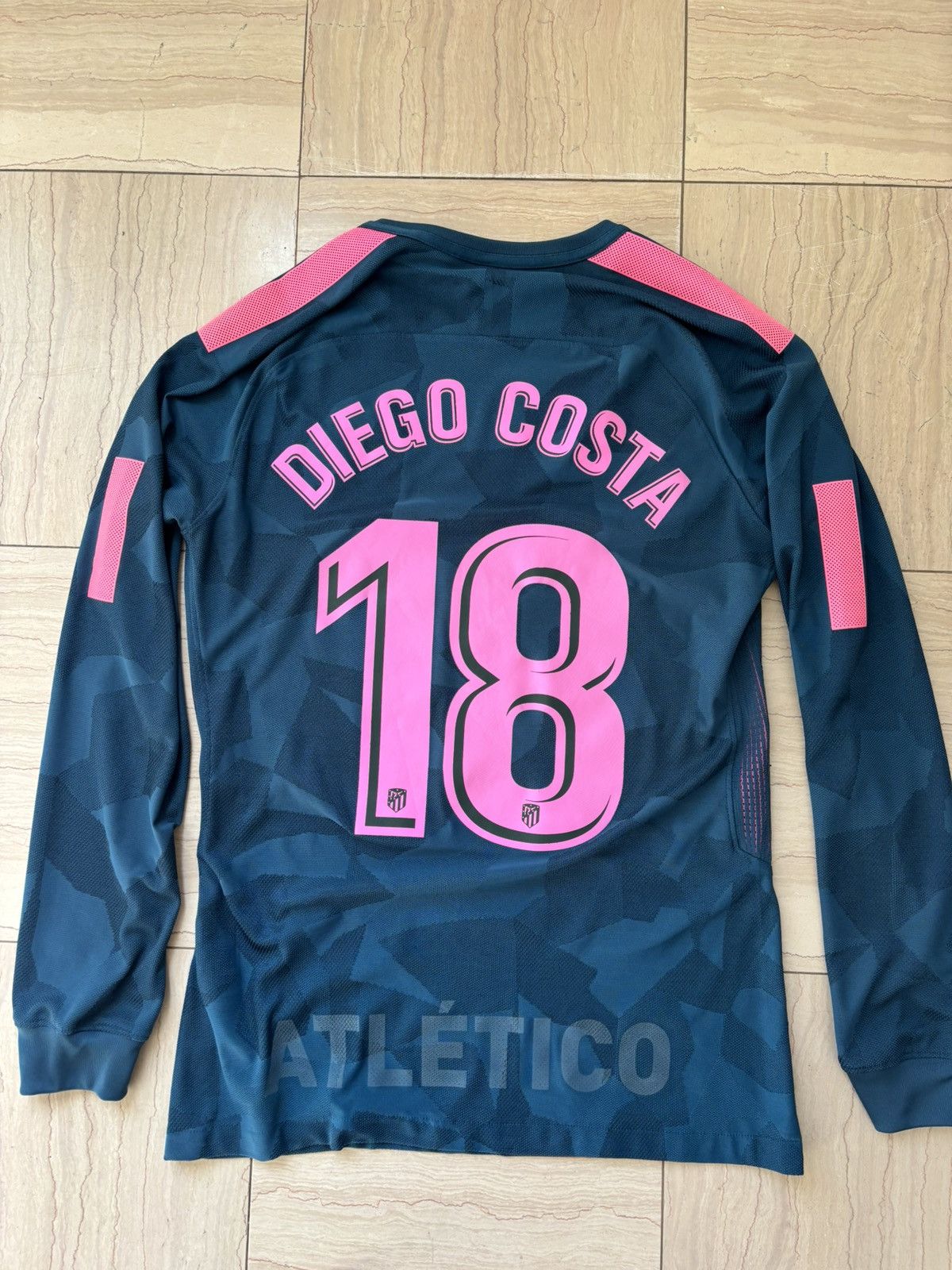 Nike ATLETICO MADRID PLAYER ISSUE THIRD KIT 2017/18 LONG-SLEEVE Size US S / EU 44-46 / 1 - 1 Thumbnail