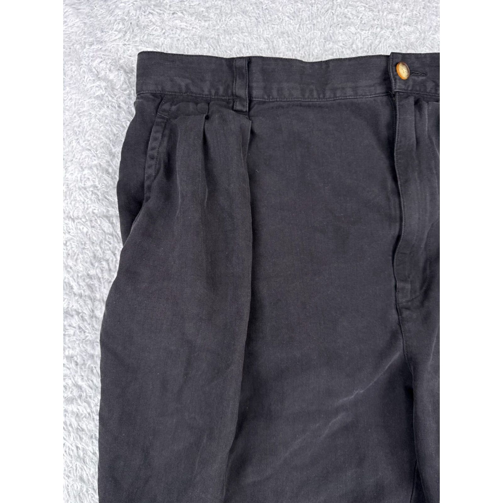 Tommy Bahama VINTAGE not applicable; restructure: "Tommy Bahama Silk Pleated Chino Shorts Men 40 Blue 39x8 Lightweight Beach Casual" Size US 40 / EU 56 - 2 Thumbnail