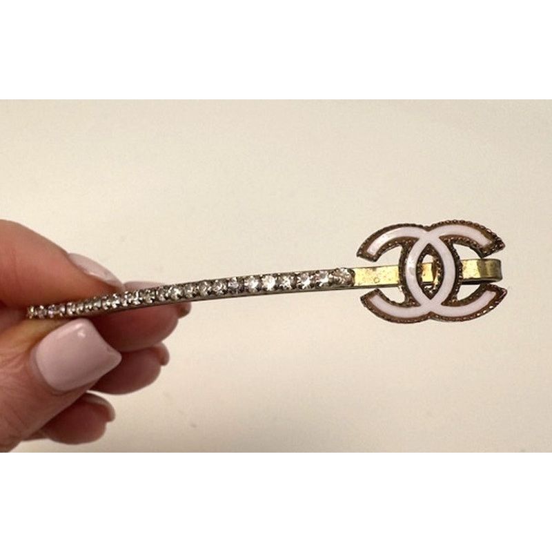 Chanel Chanel CC Enamel and Crystal White & Gold Tone Hair Pin Size ONE SIZE - 1 Thumbnail