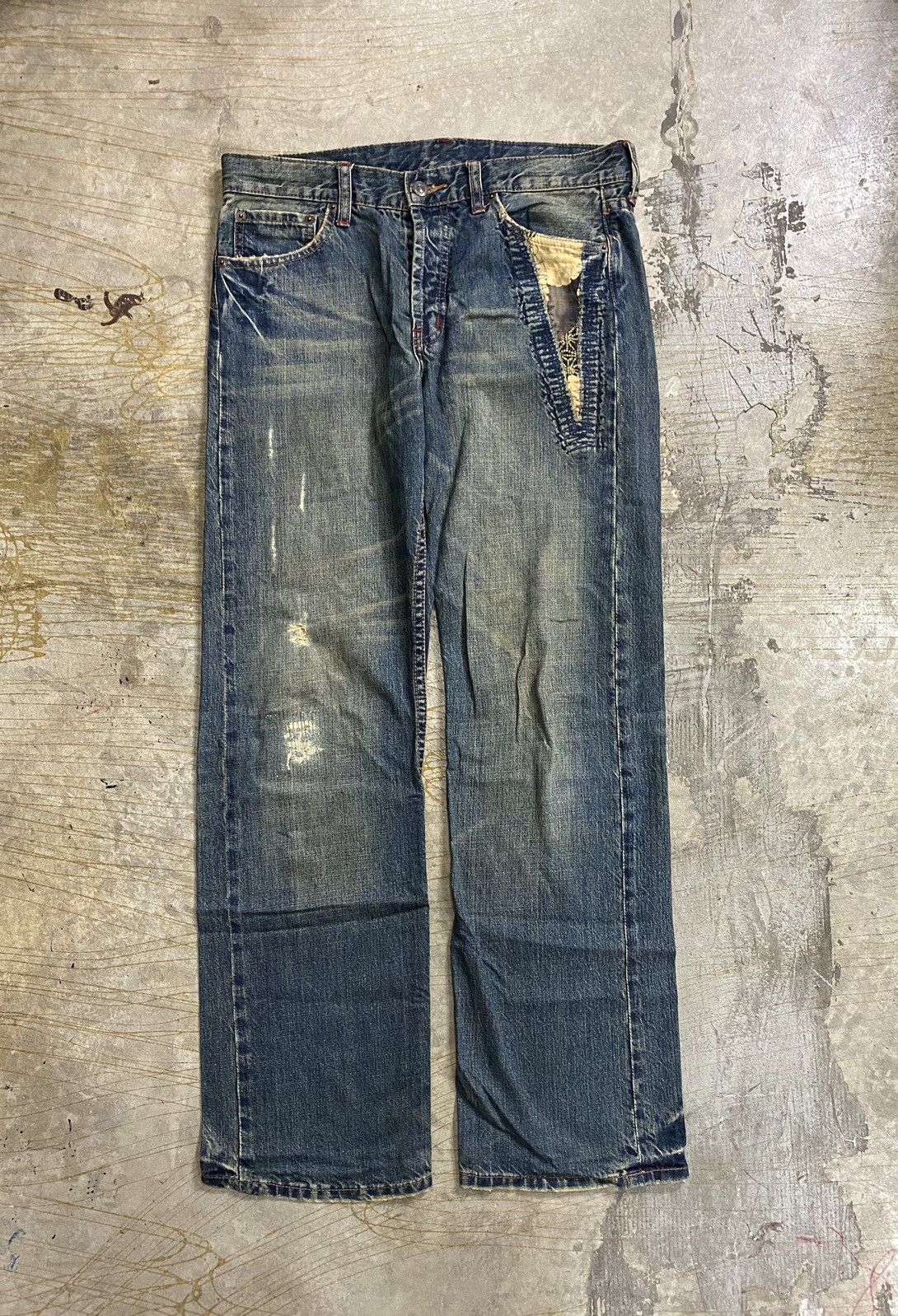 Takeo Kikuchi 1990s Japan Motive patch distressed light denim Size US 32 / EU 48 - 3 Thumbnail