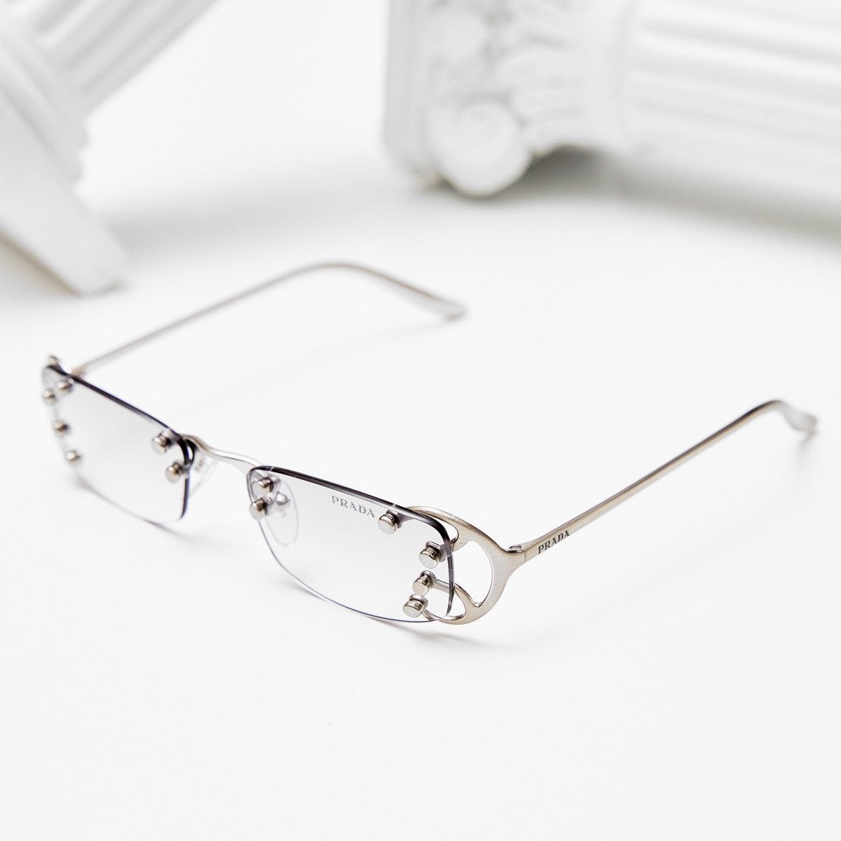 Prada PRADA 0PR C57S 28H40V SUNGLASSES | Grailed