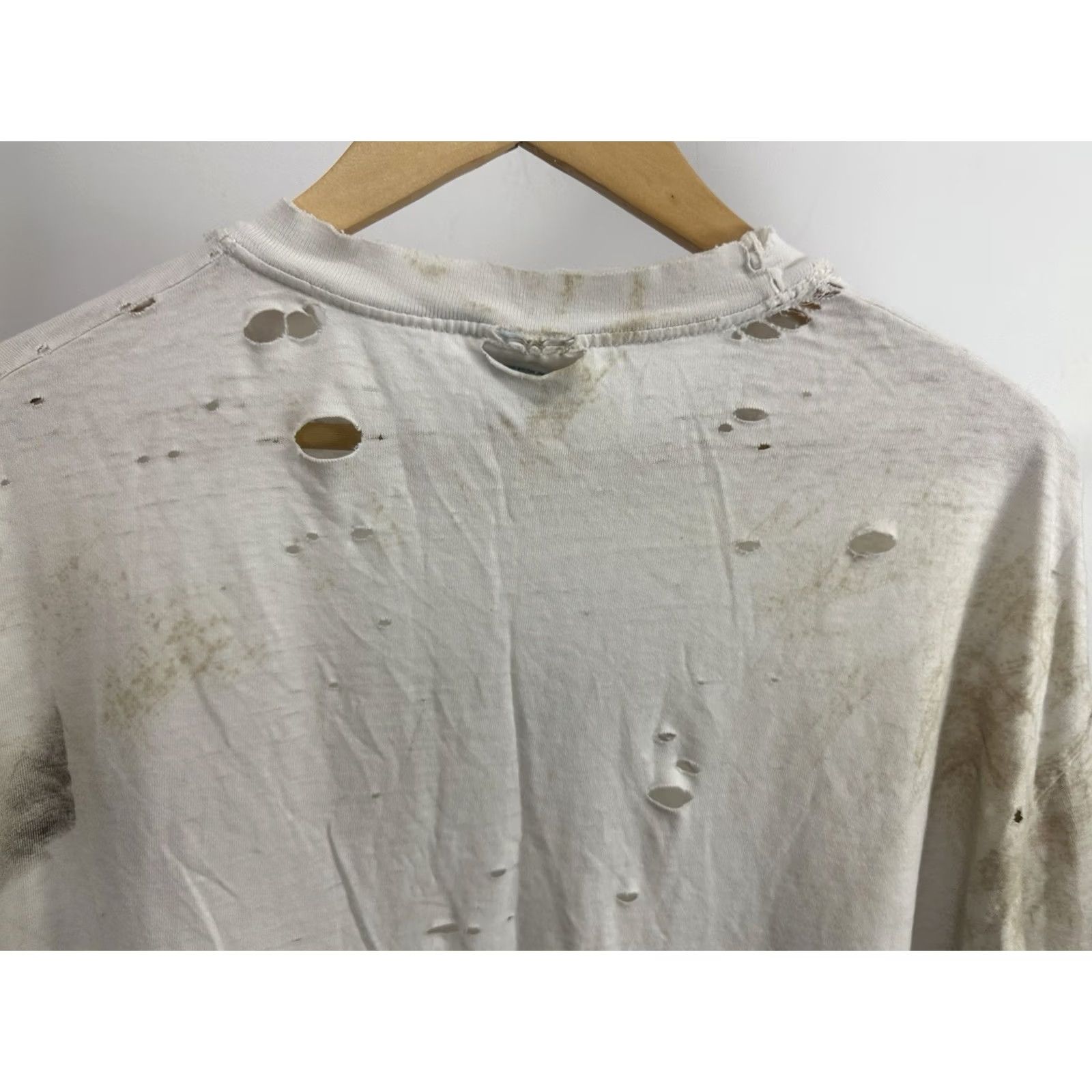 Hanes VINTAGE Hanes T-Shirt Peace Sign Distressed White XL Mens Shirt Large Distressedfest Grunge 90s Style Size US XL / EU 56 / 4 - 7 Thumbnail