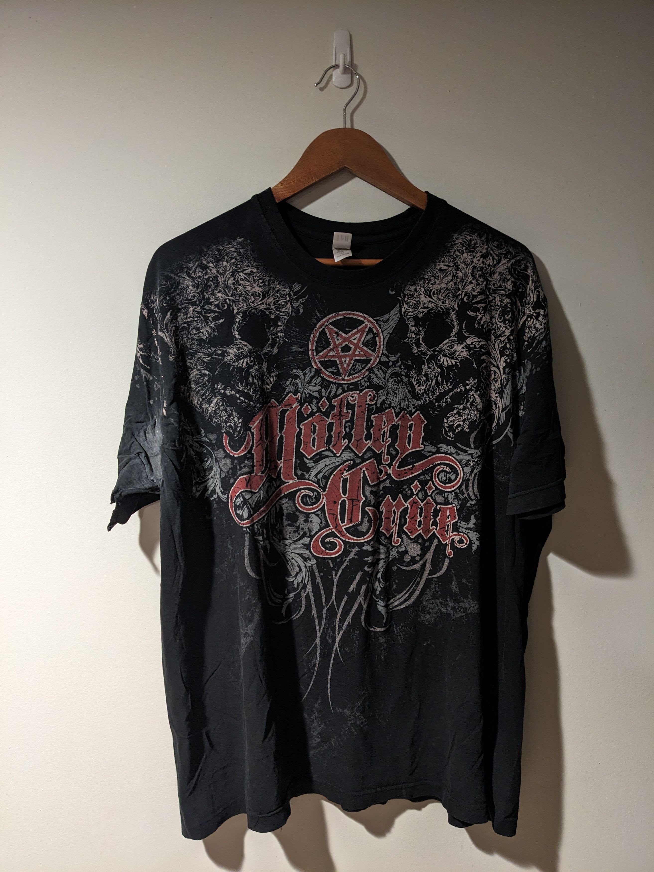 Affliction × Band Tees × Vintage Vintage 2010's Motley Crue Band Tour Affliction T-Shirt Size US XXL / EU 58 / 5 - 1 Thumbnail