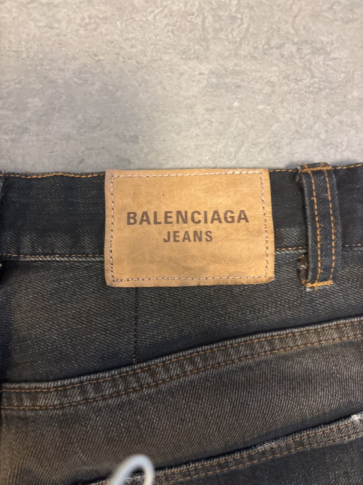 Balenciaga Balenciaga Unifit FW22 Flared Denim Dark Navy Size US 29 - 4 Thumbnail