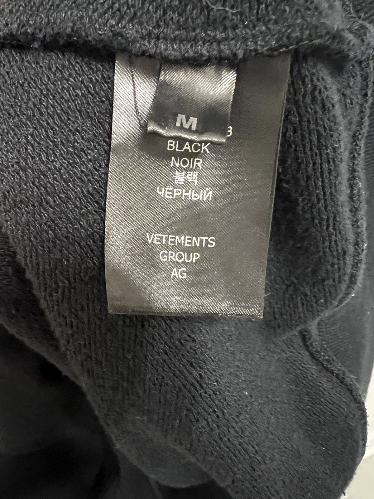 Vetements Vetements Political Logo Rare Find Size US M / EU 48-50 / 2 - 7 Thumbnail