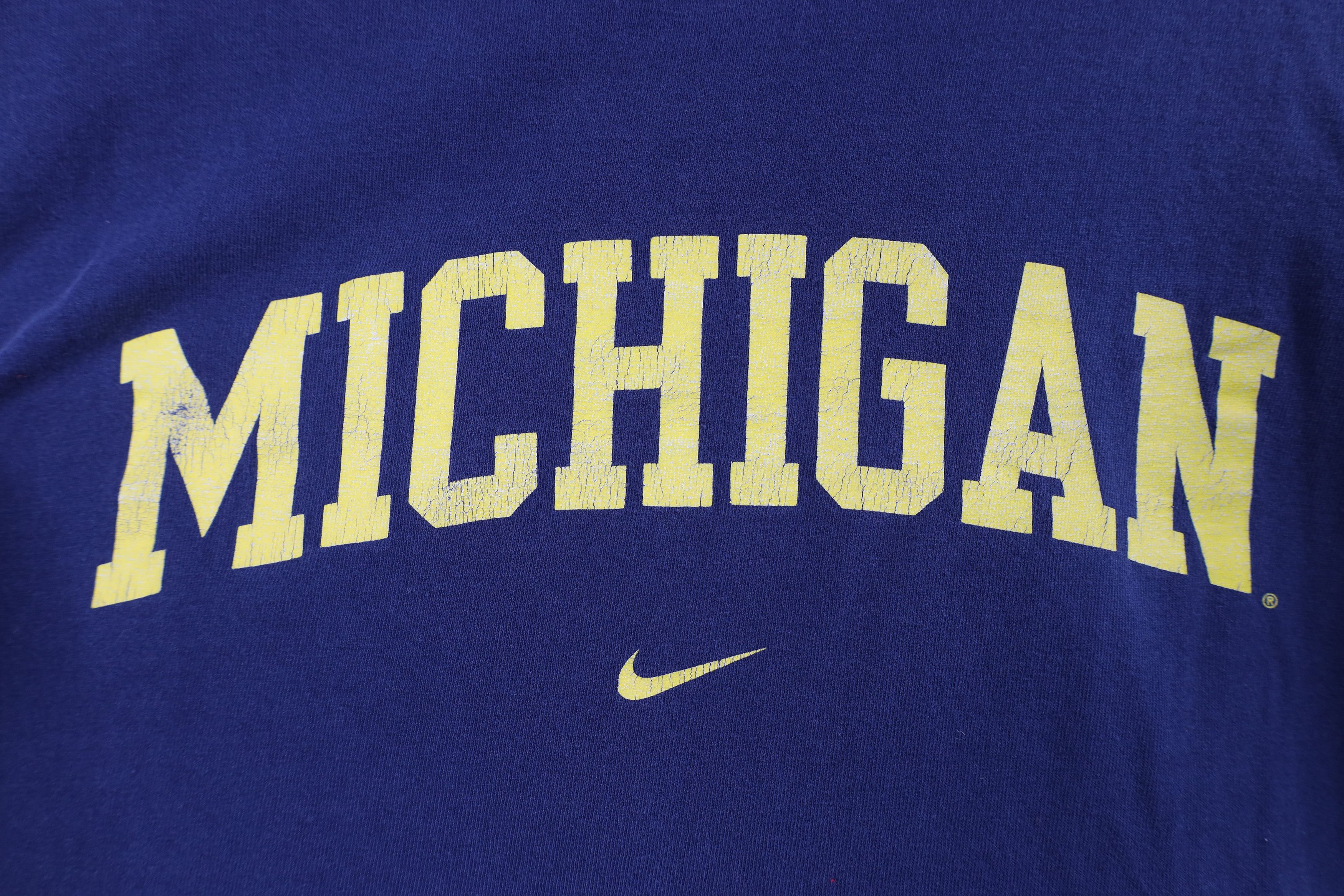 Nike Vintage Nike Swoosh University of Michigan T-Shirt Blue Size US S / EU 44-46 / 1 - 4 Thumbnail
