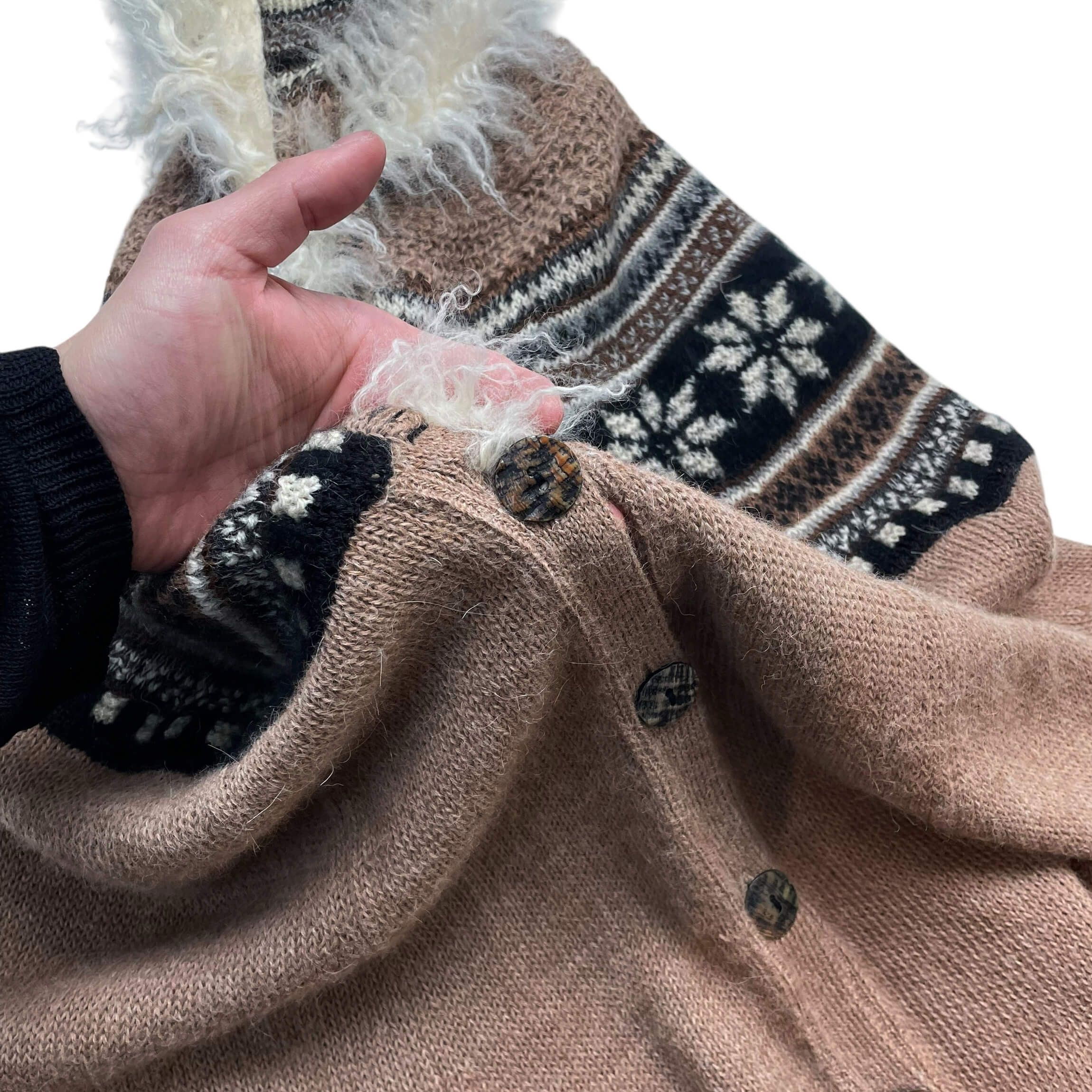 Jean Paul Gaultier 90's jean paul gaultier fair Isle mongolian lamb cape Size L / US 10 / IT 46 - 9 Thumbnail