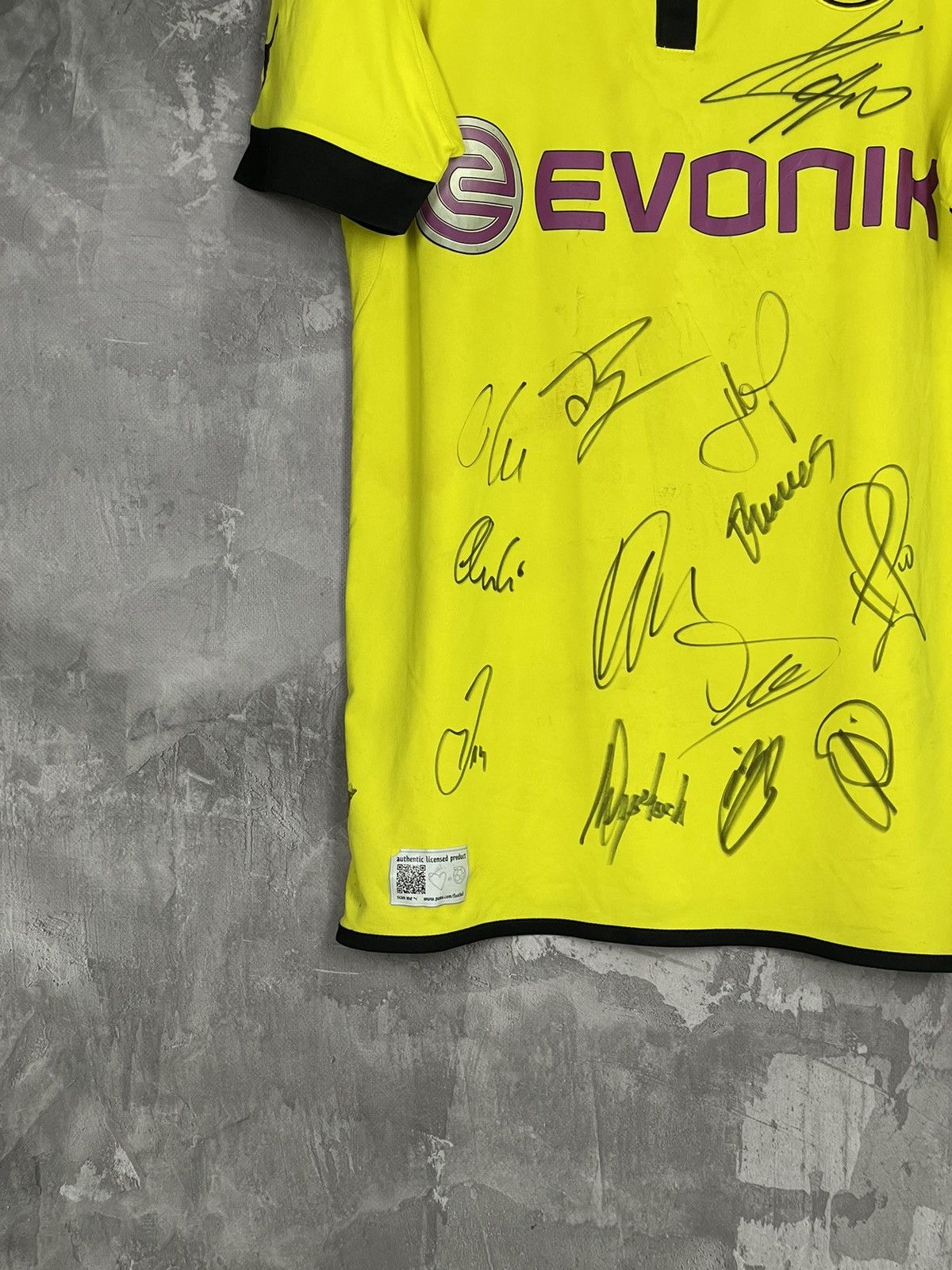 Puma Football Soccer BORUSSIA DORTMUND Rare Home Jersey Size US M / EU 48-50 / 2 - 5 Thumbnail