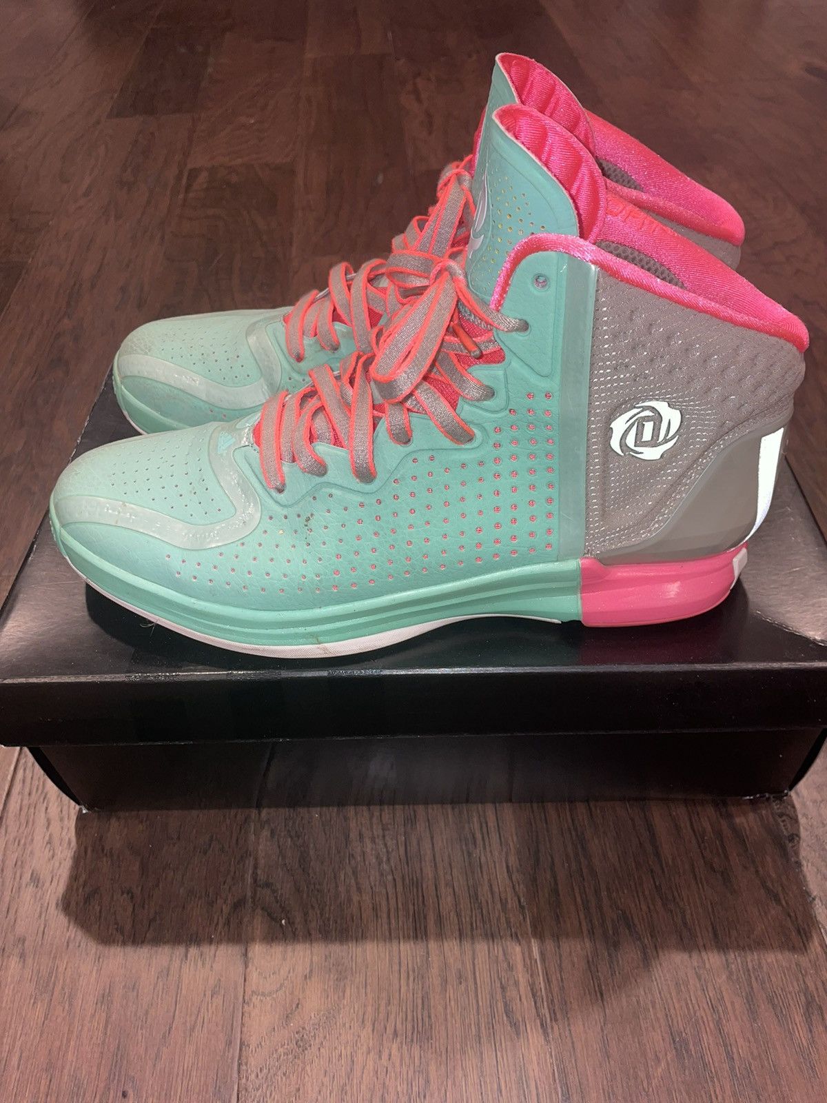 D Rose 4 “Boardwalk”