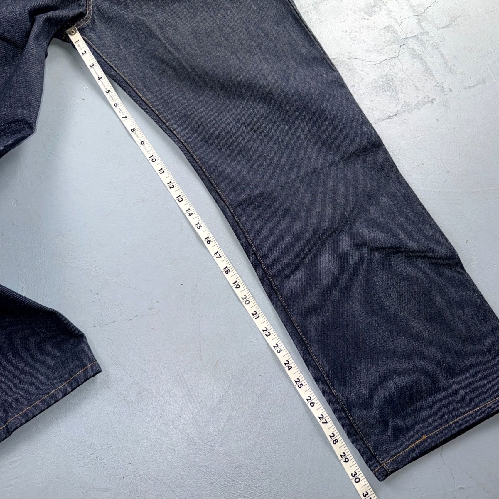 Levi's VINTAGE Levi's 501 Jeans Men 40x30 Black Dark Wash Straight Leg Deadstock Y2K 90s USA Size US 40 / EU 56 - 6 Thumbnail