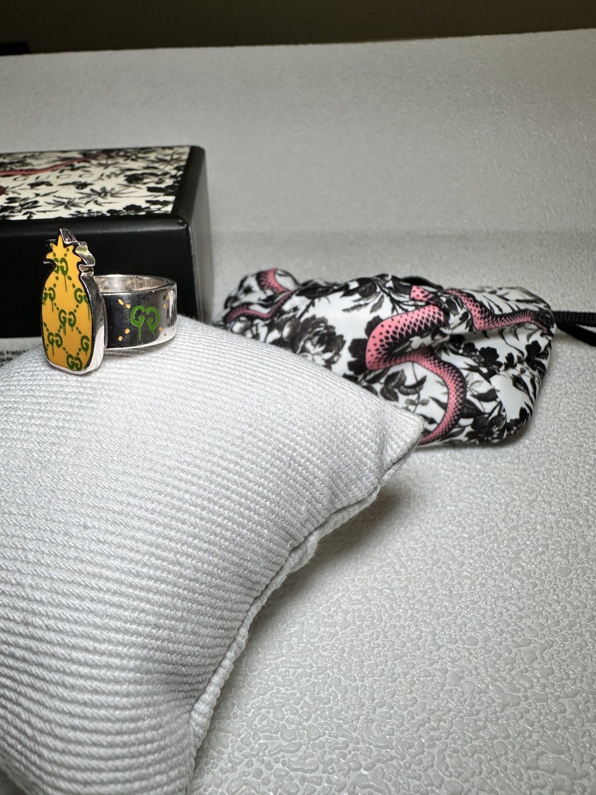 Gucci NWOT Gucci 925 Enamel Ghost Pineapple GG Ring us6/it12 Size ONE SIZE - 3 Thumbnail