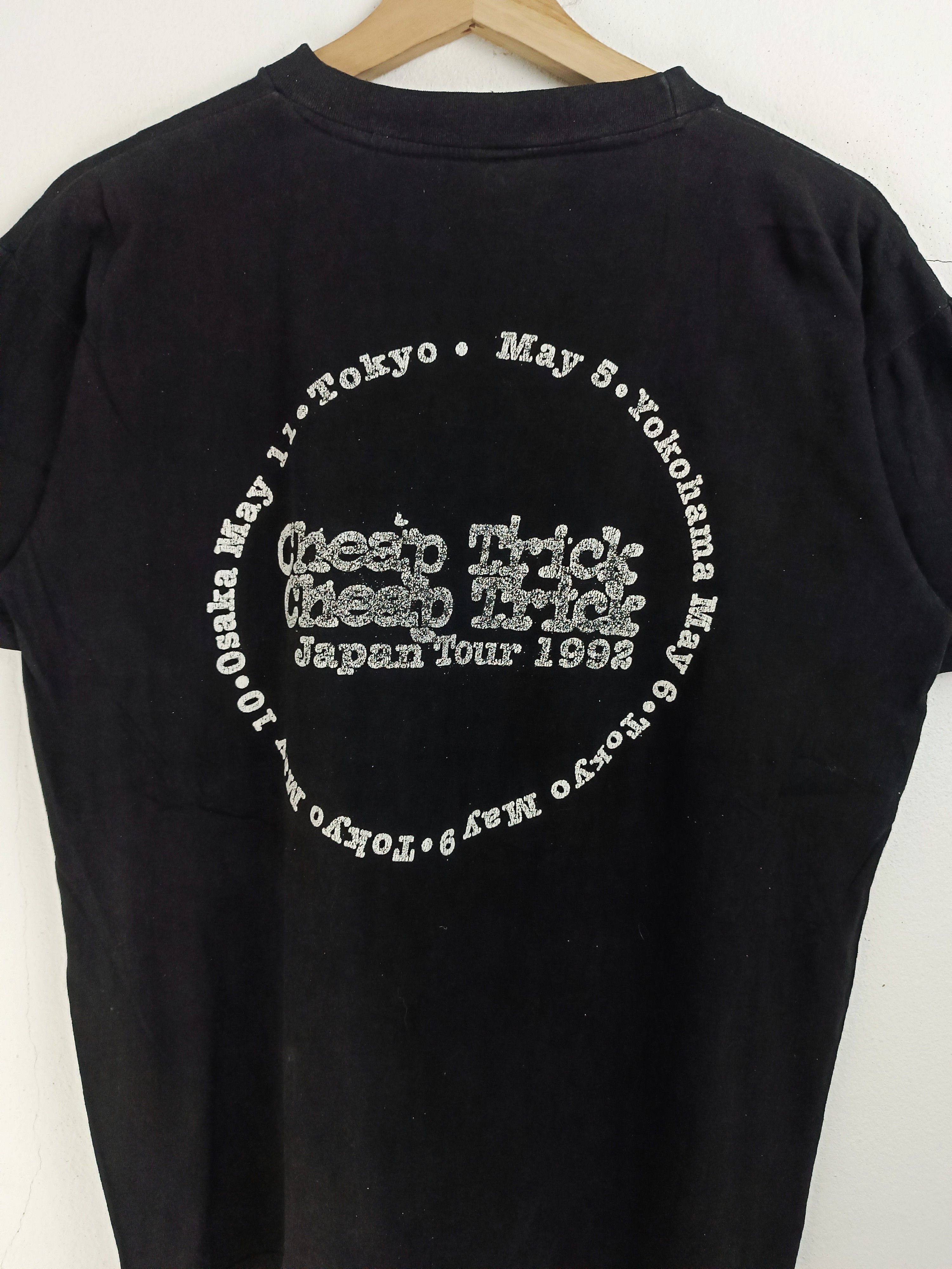 Band Tees VINTAGE 90'S CHEAP TRICK TOKYO JAPAN TOUR def poison acdc Size US M / EU 48-50 / 2 - 10 Thumbnail