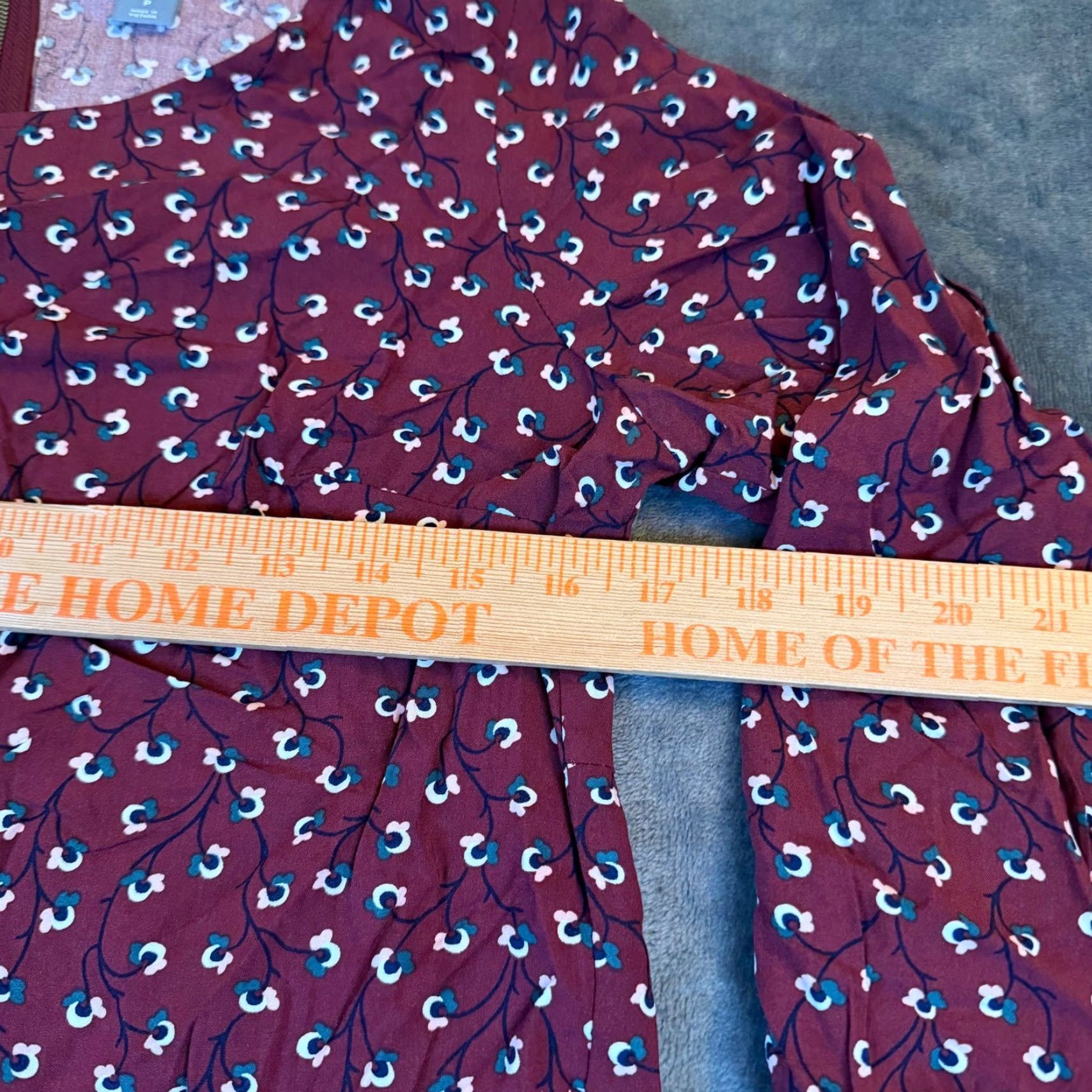 Old Navy Old Navy Womens Small Burgundy Floral Vine Rayon 3/4 Sleeve Shift Dress Size S / US 4 / IT 40 - 6 Thumbnail