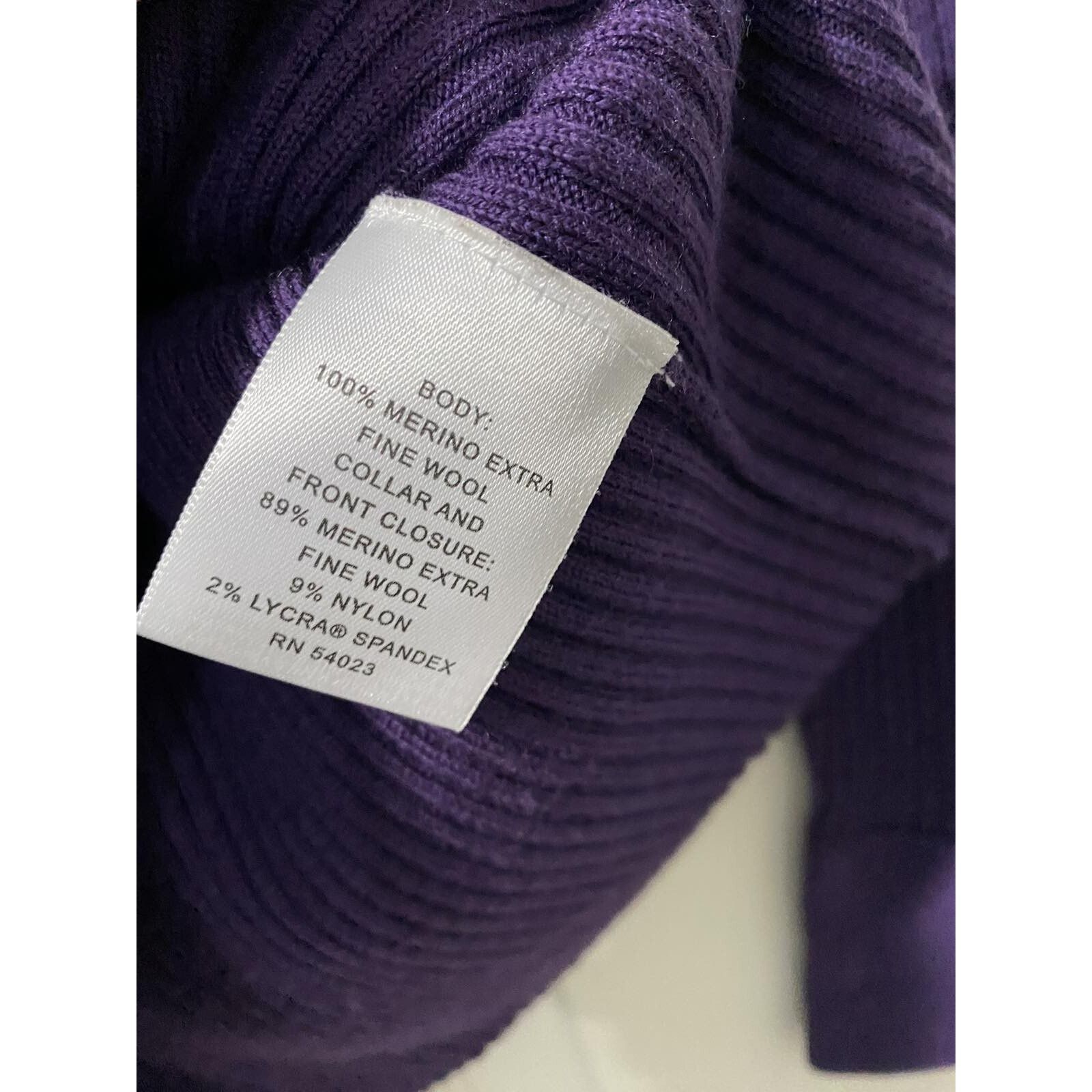 Banana Republic Banana Republic Merino wool Purple Cardigan butons M A001362 Size M / US 6-8 / IT 42-44 - 4 Thumbnail