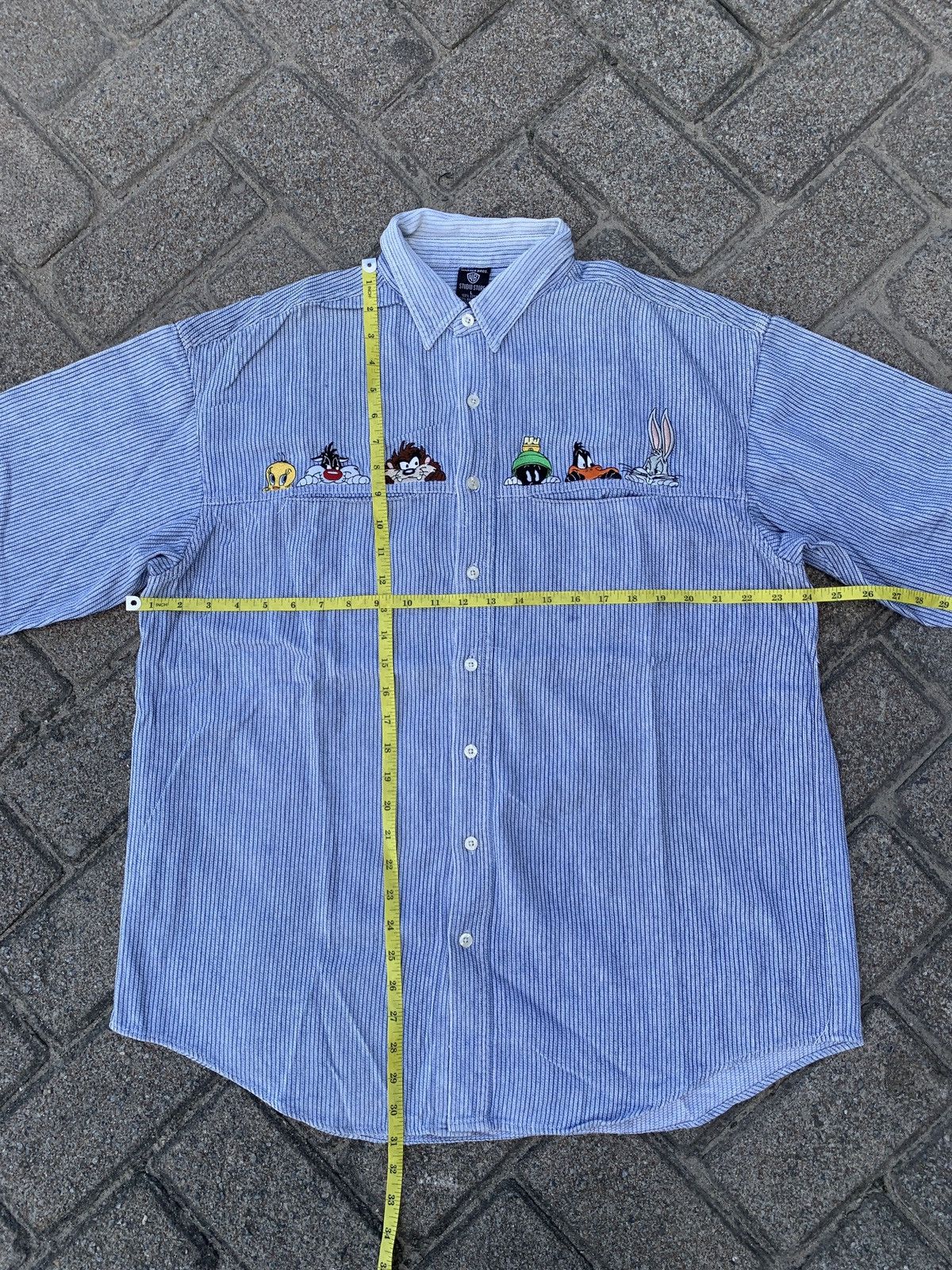 Warner Bros Vintage Warner Bros Button Down Shirt Embroidery Size US L / EU 52-54 / 3 - 4 Thumbnail