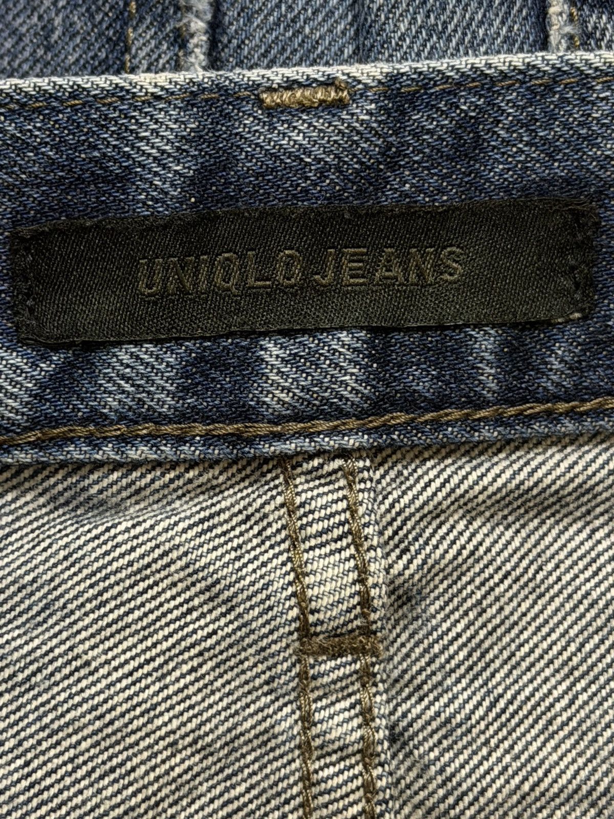 Uniqlo Vintage Y2K Japanese Uniqlo Blue Faded Wash Baggy Jeans Size US 33 - 5 Thumbnail