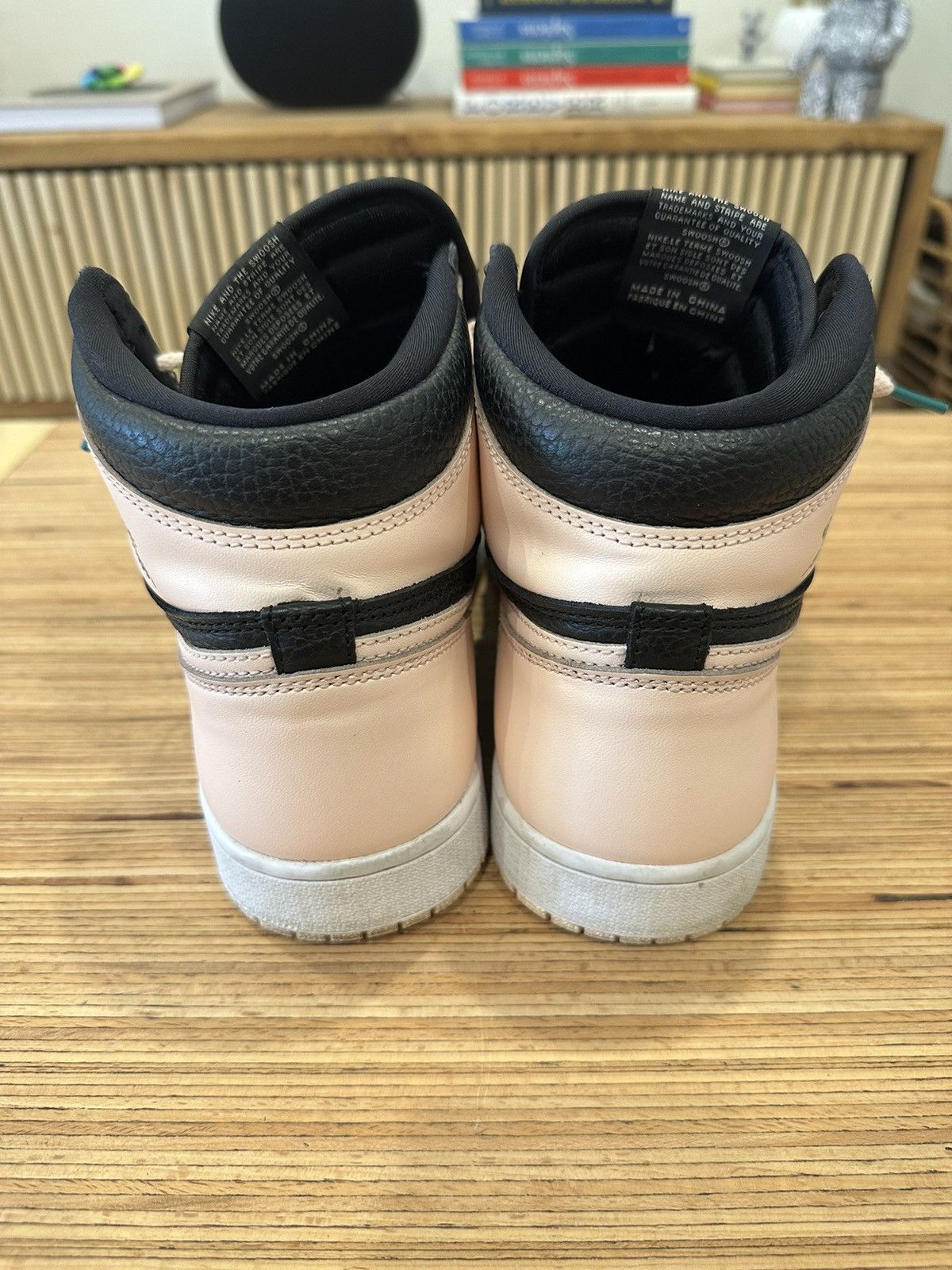 Jordan Brand Jordan 1 Retro High OG Crimson Tint Size US 9.5 / EU 42-43 - 6 Thumbnail