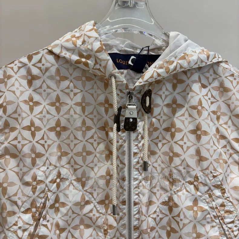 Louis Vuitton Louis Vuitton Monogram Summer Limited Edition Full Seal Pa Size XS / US 0-2 / IT 36-38 - 3 Thumbnail